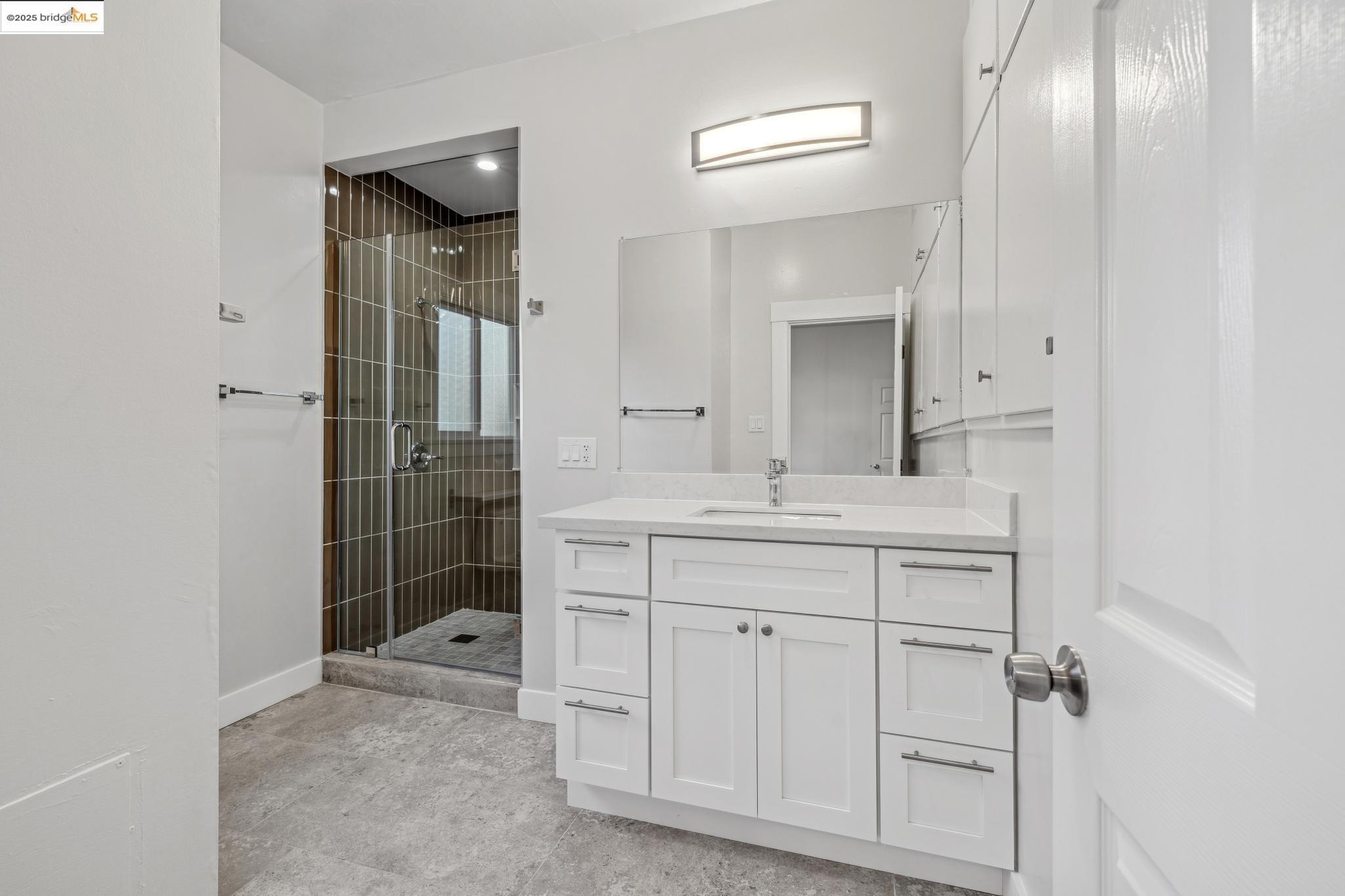 Detail Gallery Image 32 of 41 For 1001 Macarthur Blvd, Oakland,  CA 94610 - – Beds | – Baths