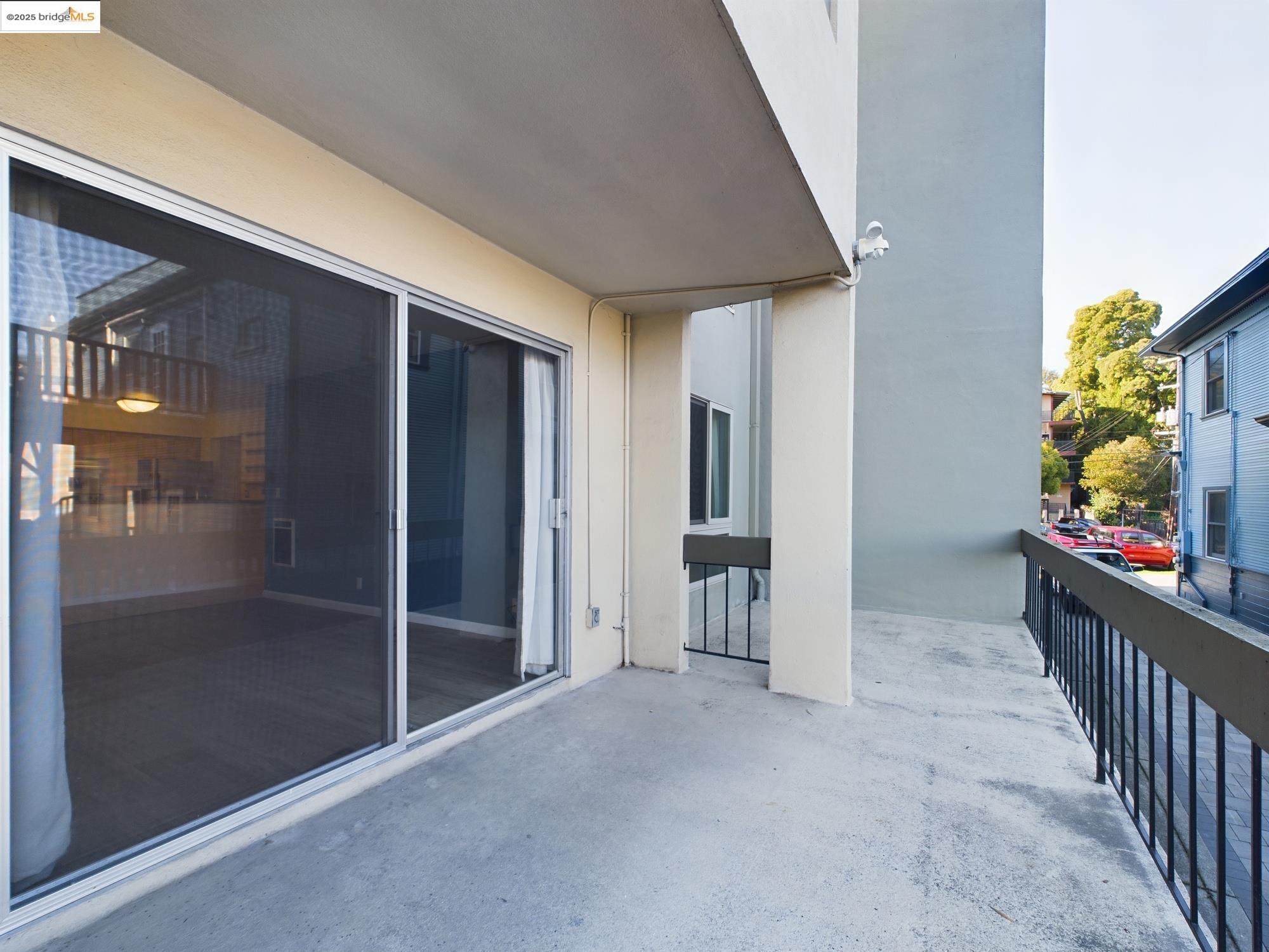 Detail Gallery Image 13 of 27 For 466 Crescent St #102,  Oakland,  CA 94610 - 1 Beds | 1 Baths