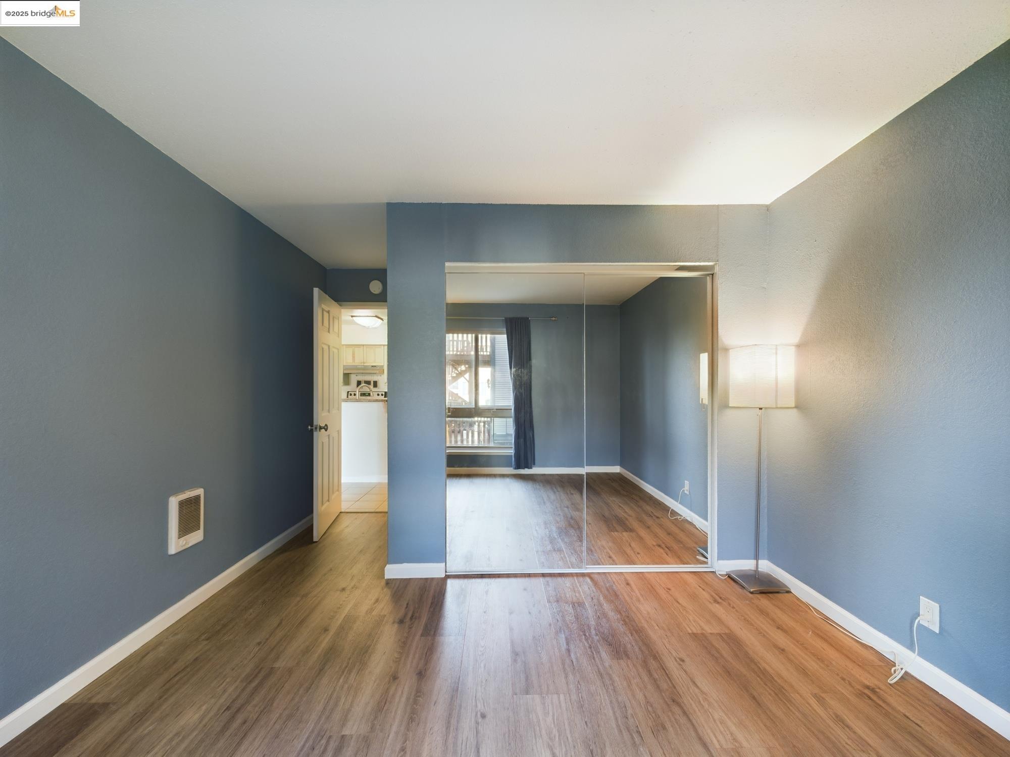 Detail Gallery Image 19 of 27 For 466 Crescent St #102,  Oakland,  CA 94610 - 1 Beds | 1 Baths
