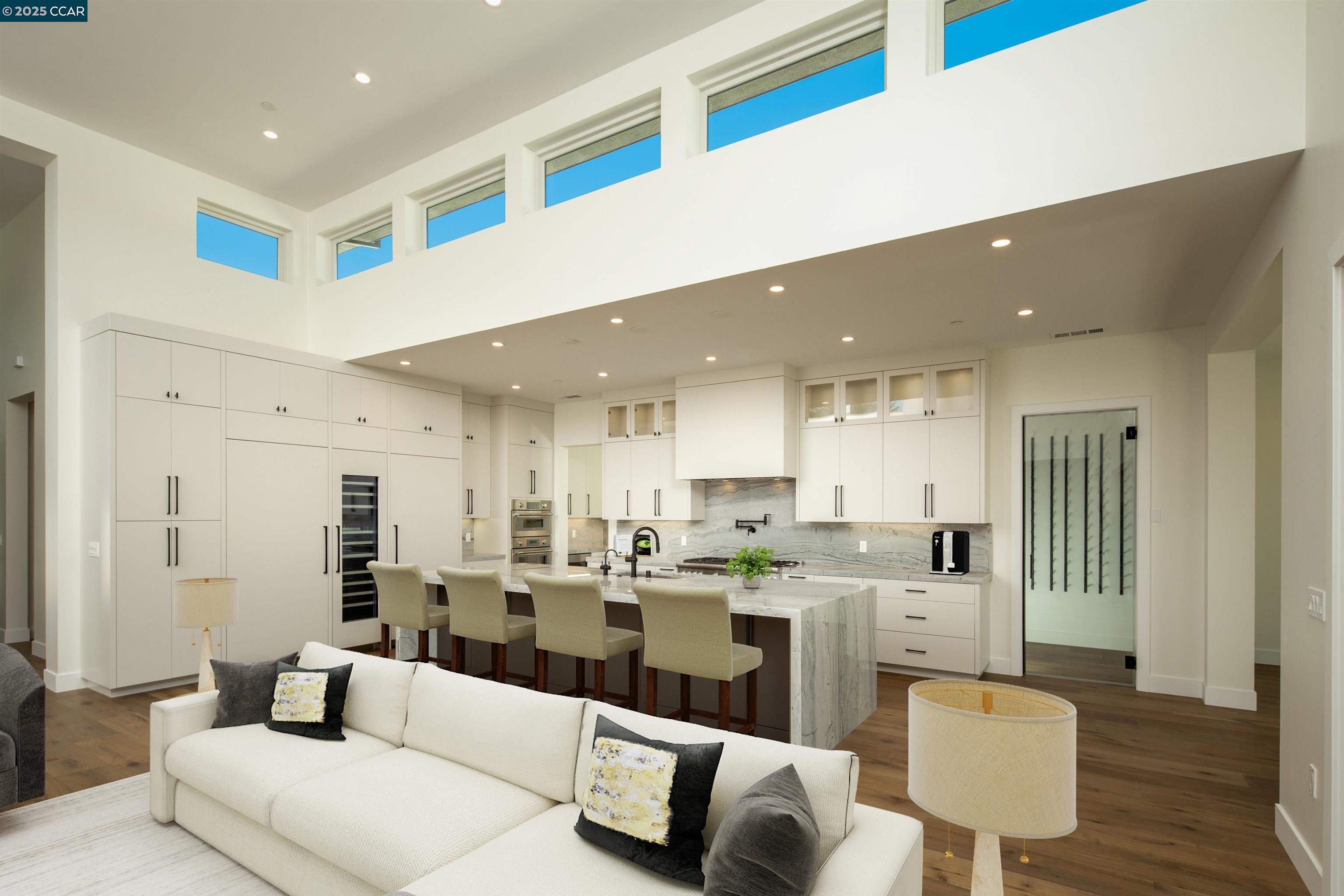 Detail Gallery Image 5 of 28 For 1070 Borrette Court, Napa,  CA 94558 - 4 Beds | 4/1 Baths