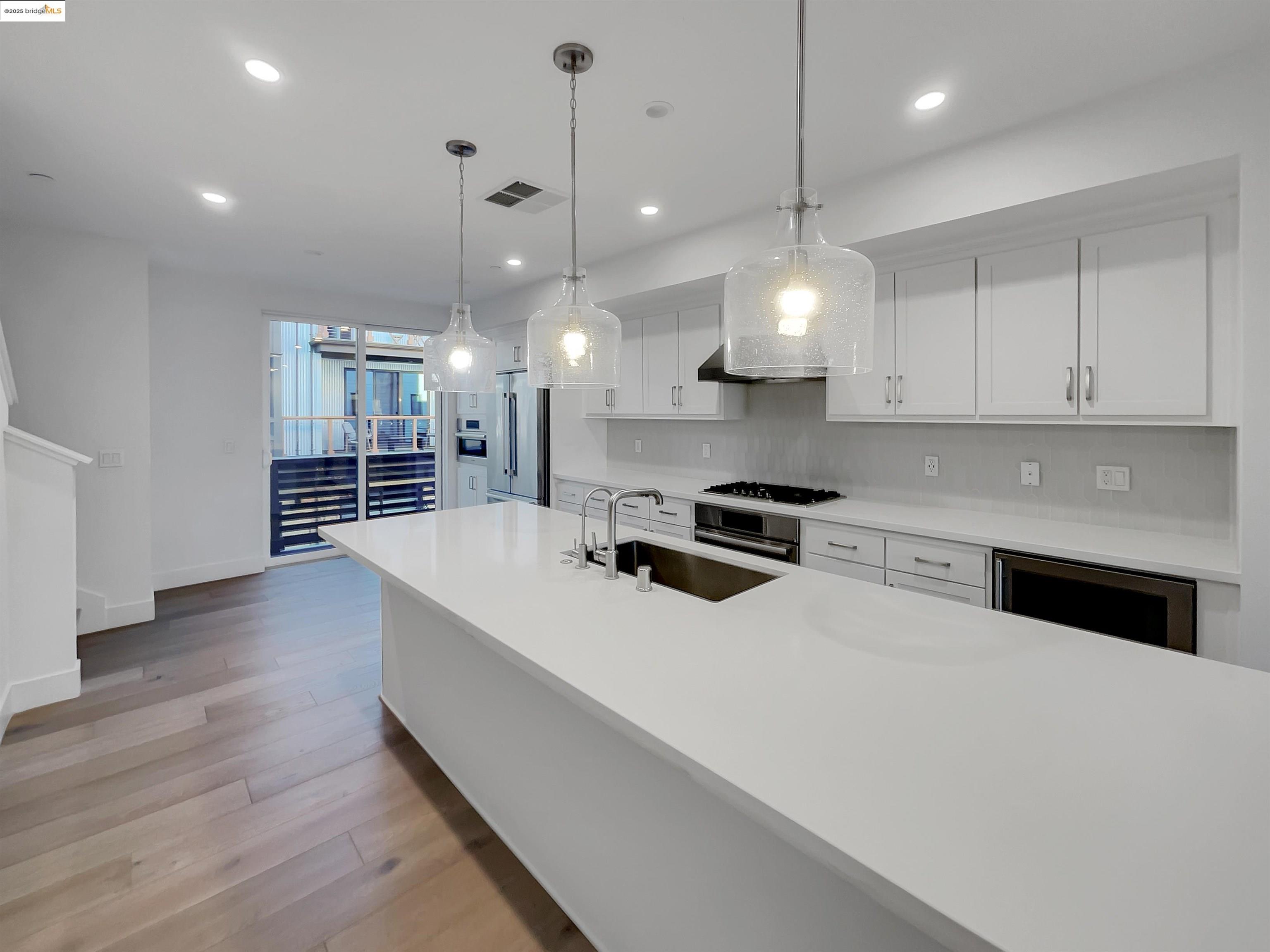 Detail Gallery Image 16 of 35 For 15021 Briggs Ct, Los Gatos,  CA 95032 - 2 Beds | 2/1 Baths