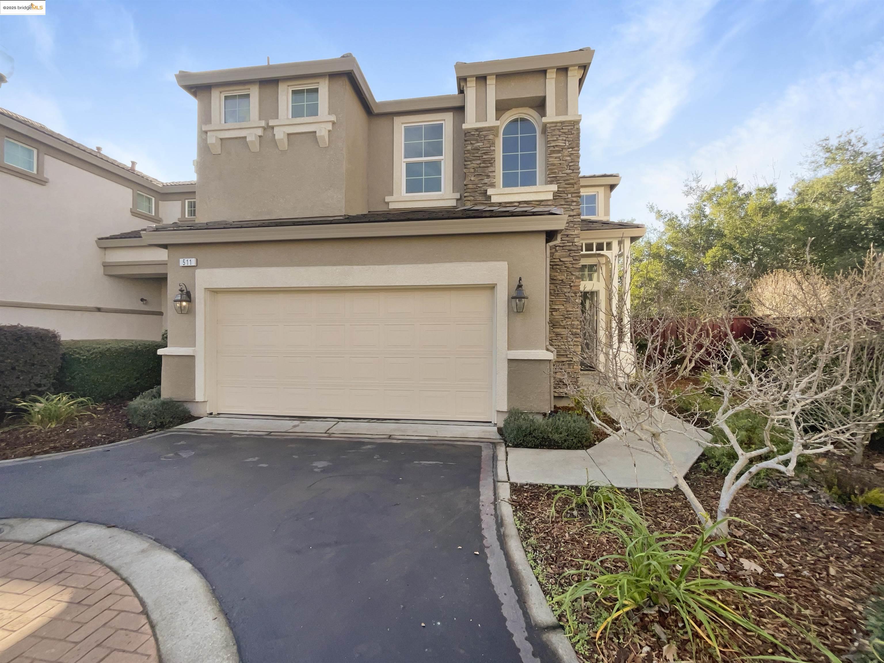 Detail Gallery Image 1 of 27 For 511 Malvasia Ct, Fairfield,  CA 94534 - 3 Beds | 2/1 Baths