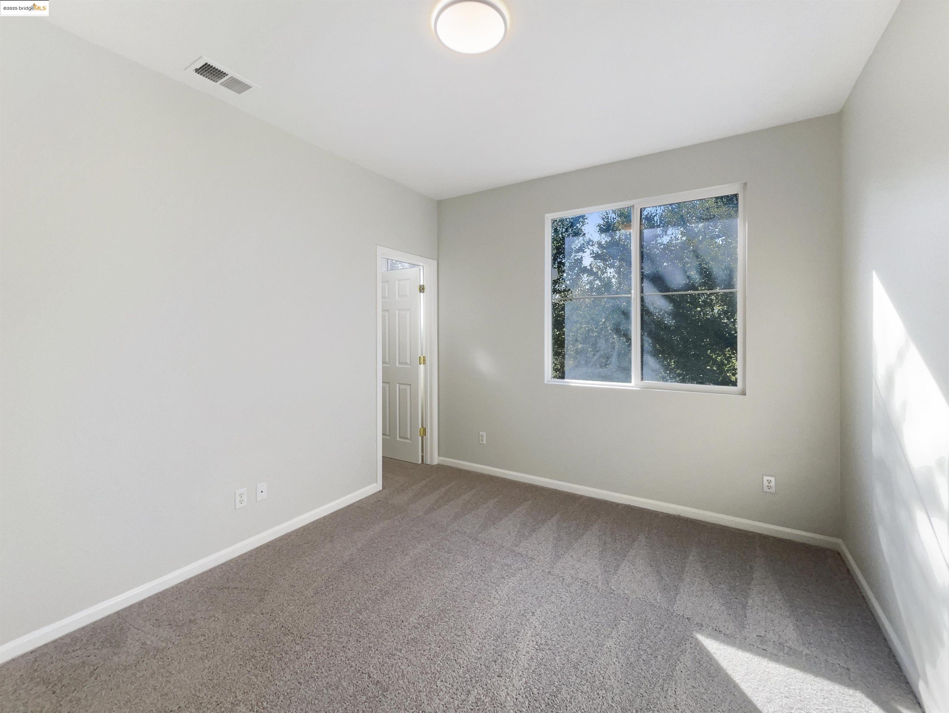 Detail Gallery Image 19 of 27 For 511 Malvasia Ct, Fairfield,  CA 94534 - 3 Beds | 2/1 Baths