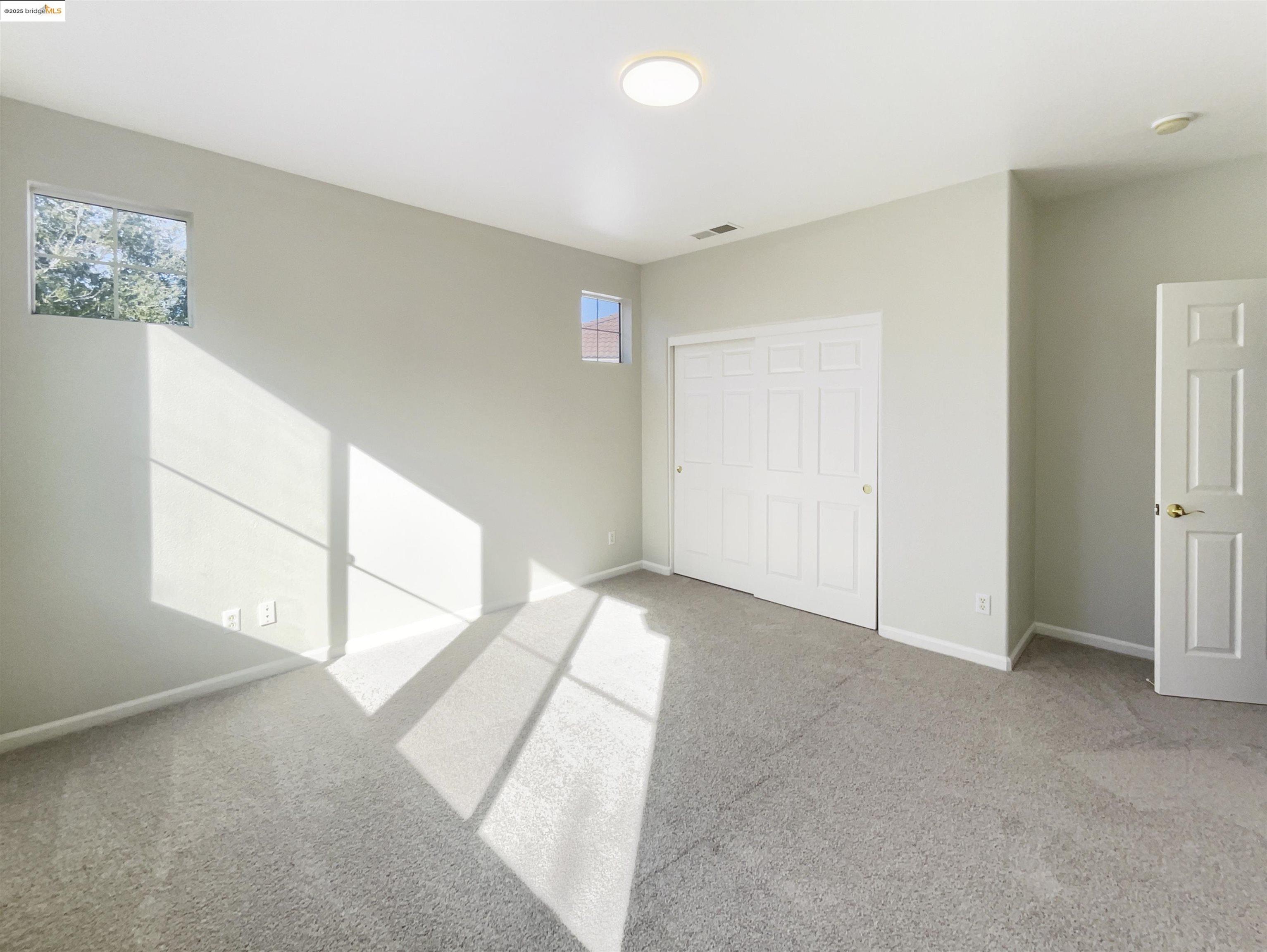 Detail Gallery Image 5 of 27 For 511 Malvasia Ct, Fairfield,  CA 94534 - 3 Beds | 2/1 Baths