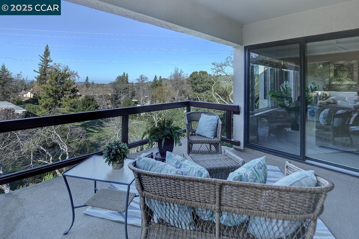 MLS: 41082376 Condo For Sale