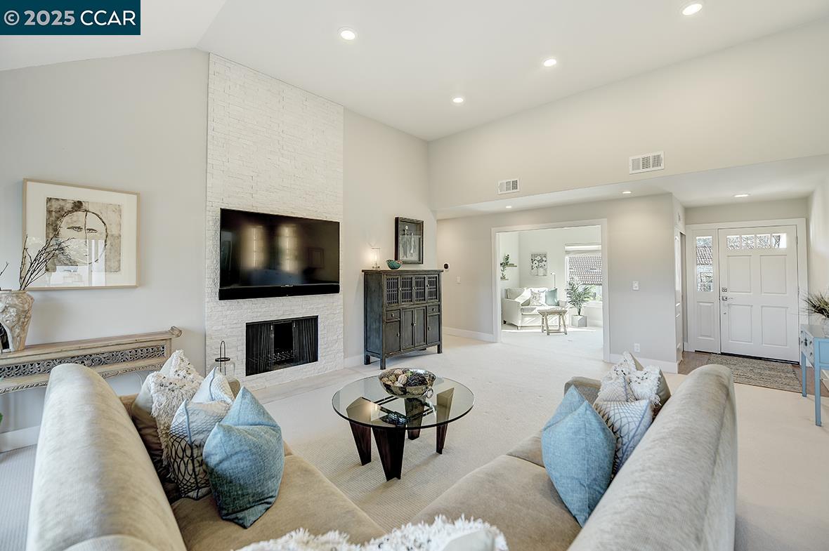 Photo #5: 41082376 Listing 