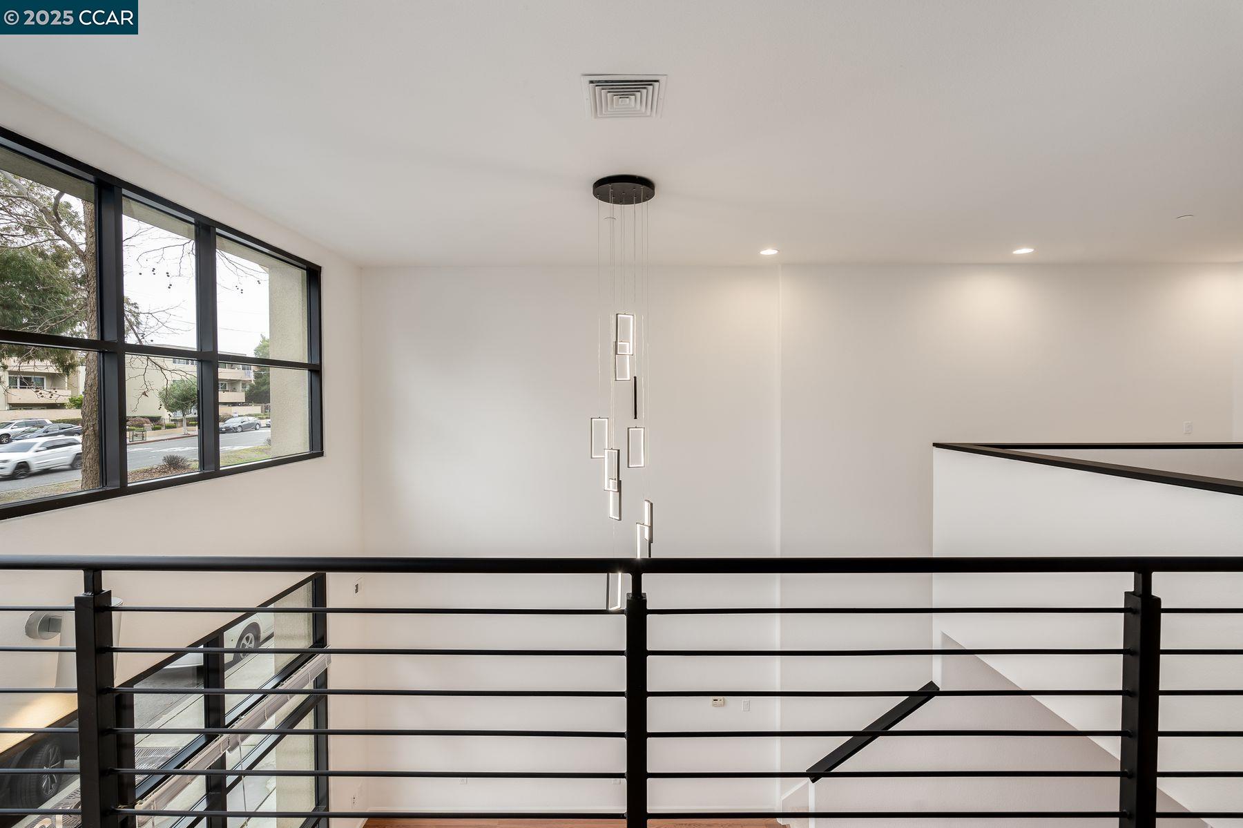 Detail Gallery Image 23 of 56 For 1363 El Camino Real, Millbrae,  CA 94030 - 1 Beds | 1/1 Baths