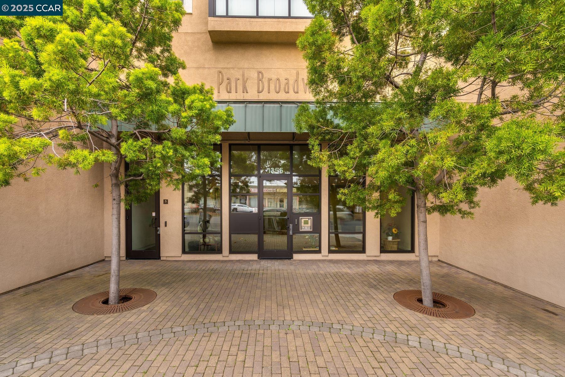 Detail Gallery Image 53 of 56 For 1363 El Camino Real, Millbrae,  CA 94030 - 1 Beds | 1/1 Baths