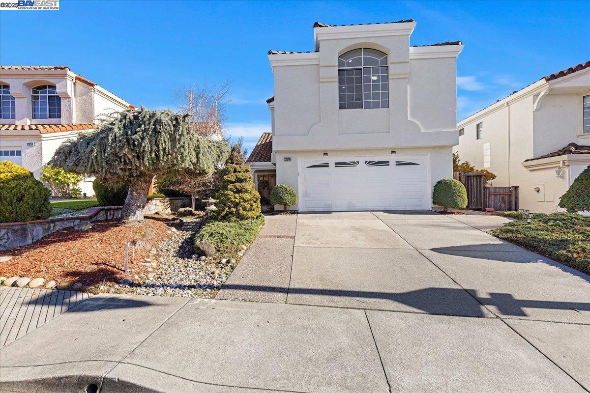 Detail Gallery Image 1 of 1 For 20286 Glenwood Dr, Castro Valley,  CA 94552 - 3 Beds | 2/1 Baths