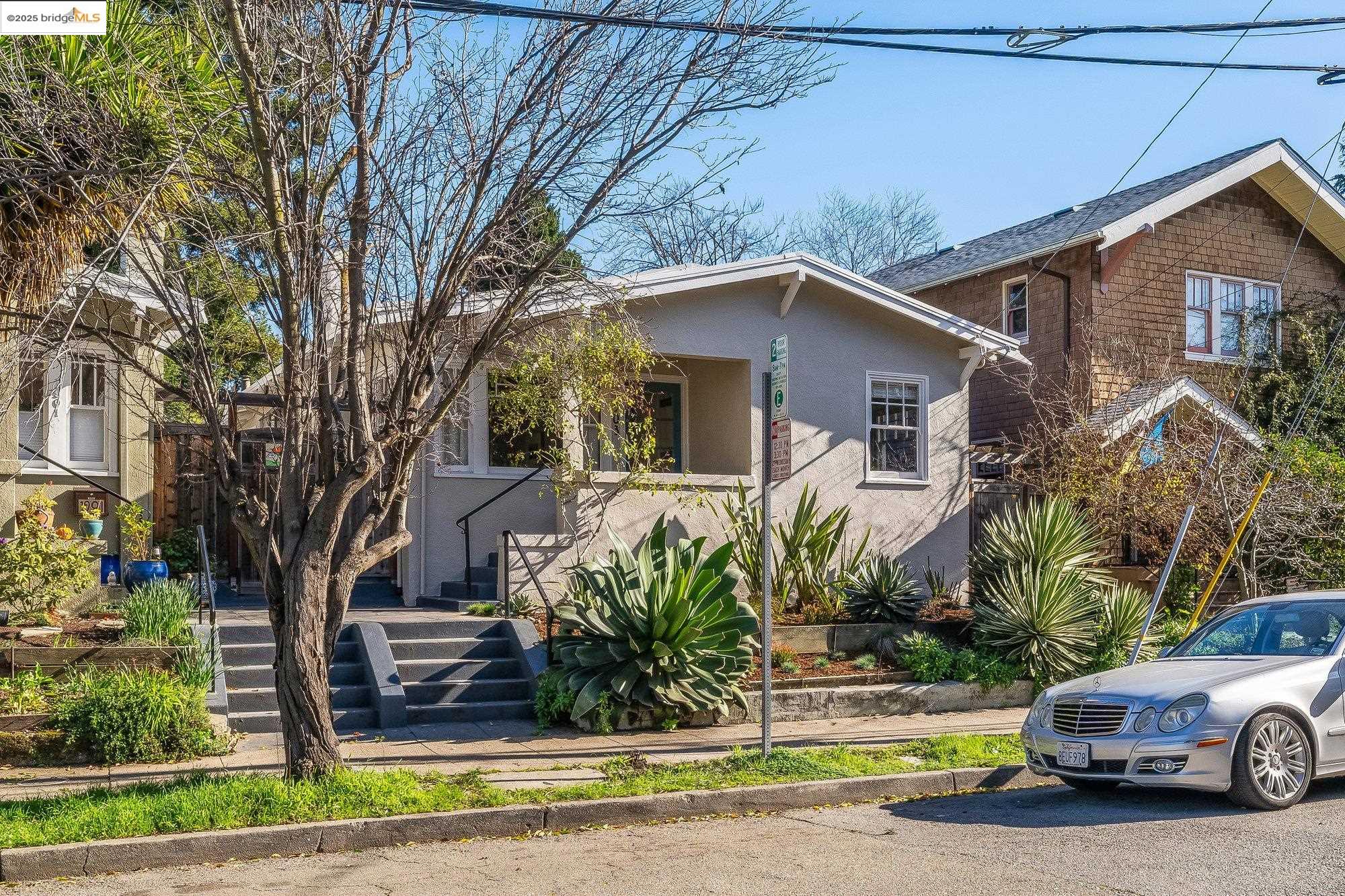 Detail Gallery Image 1 of 1 For 1903 Mcgee Ave, Berkeley,  CA 94703 - 2 Beds | 1/1 Baths