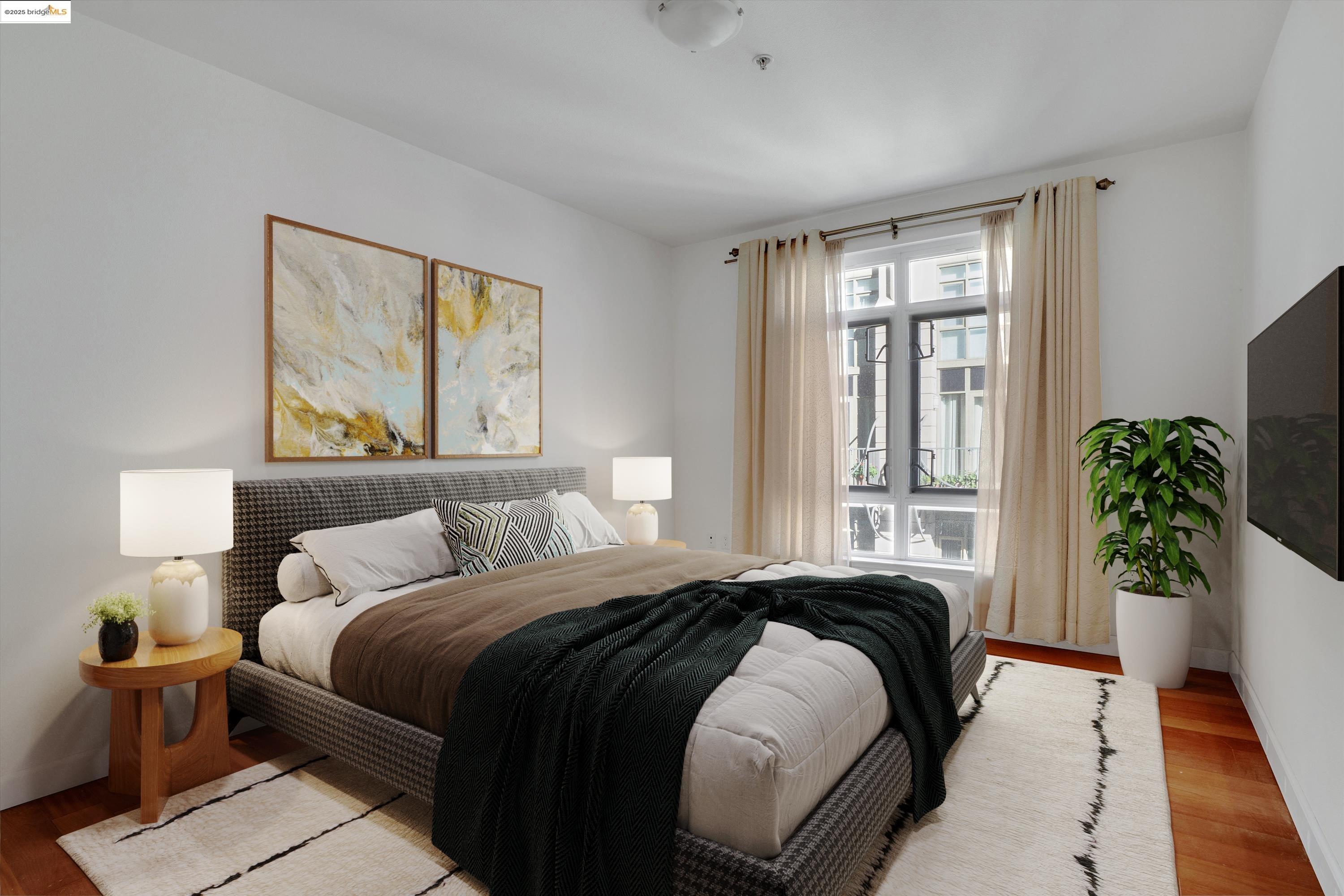 423 7Th St # 302, Oakland, California 94607, 2 Bedrooms Bedrooms, 5 Rooms Rooms,2 BathroomsBathrooms,Residential,For Sale,423 7Th St # 302,41082453