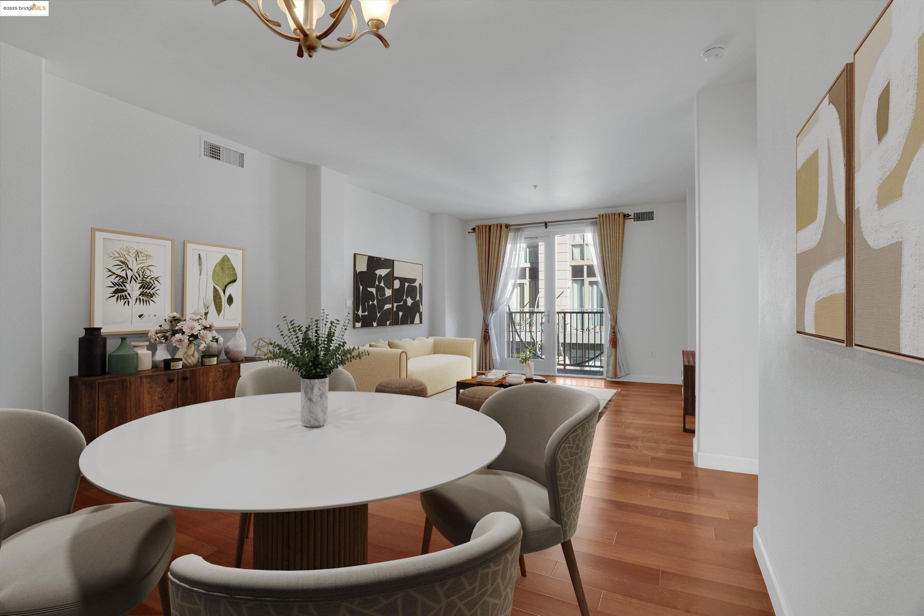 423 7Th St # 302, Oakland, California 94607, 2 Bedrooms Bedrooms, 5 Rooms Rooms,2 BathroomsBathrooms,Residential,For Sale,423 7Th St # 302,41082453
