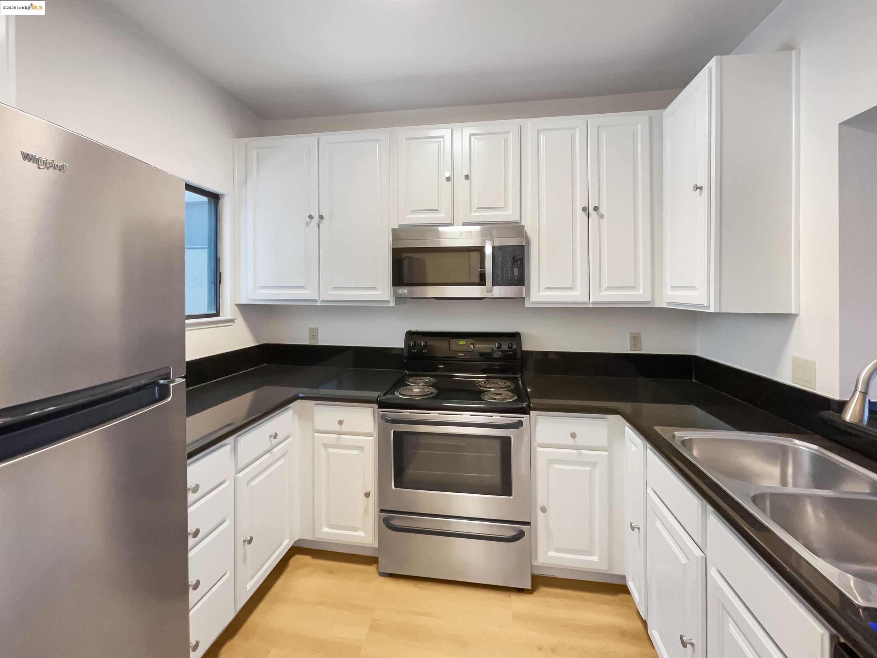 Detail Gallery Image 13 of 20 For 2200 Agnew Rd #212,  Santa Clara,  CA 95054 - 2 Beds | 2 Baths