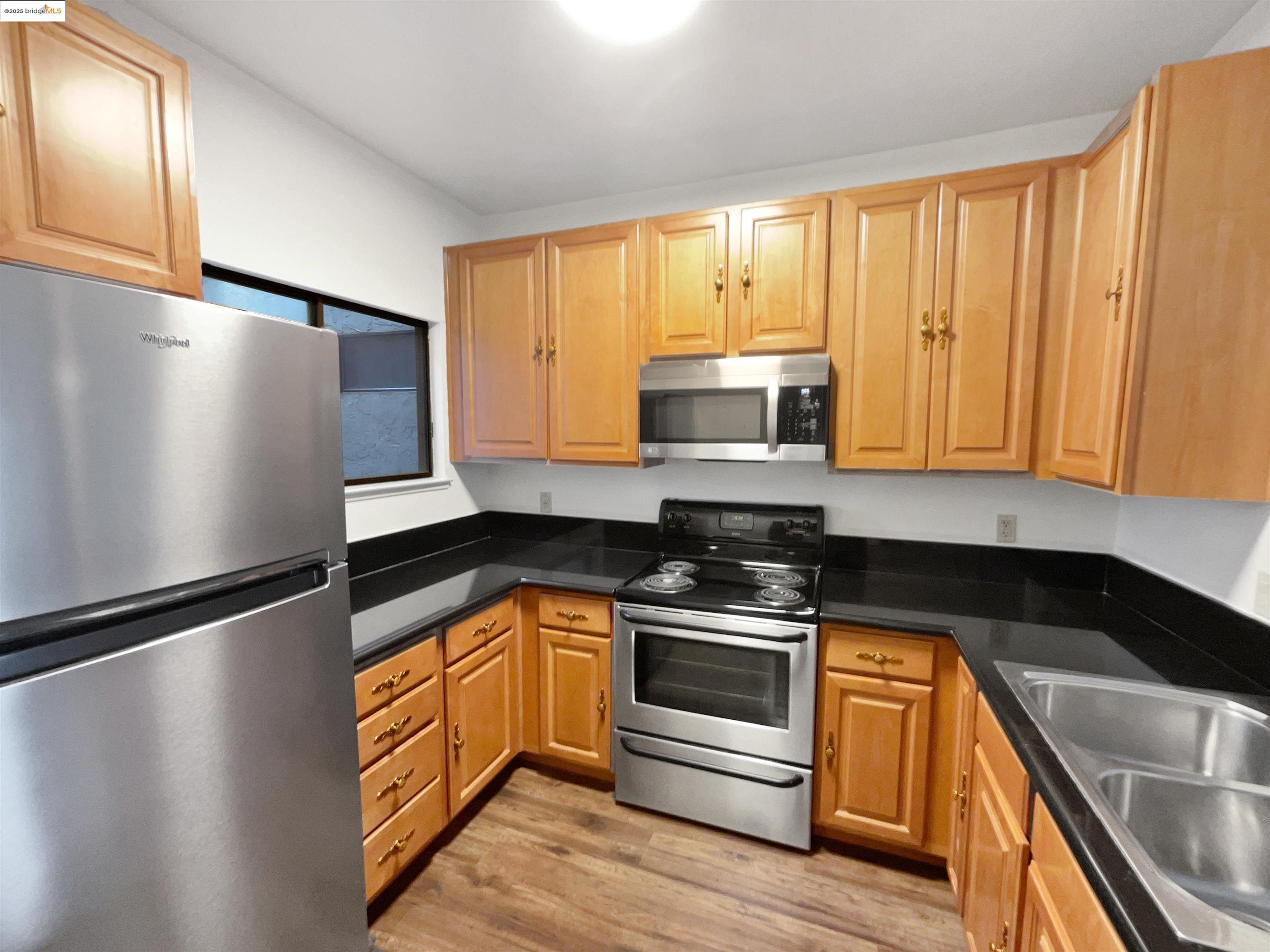 Detail Gallery Image 6 of 18 For 2200 Agnew Rd #212,  Santa Clara,  CA 95054 - 2 Beds | 2 Baths