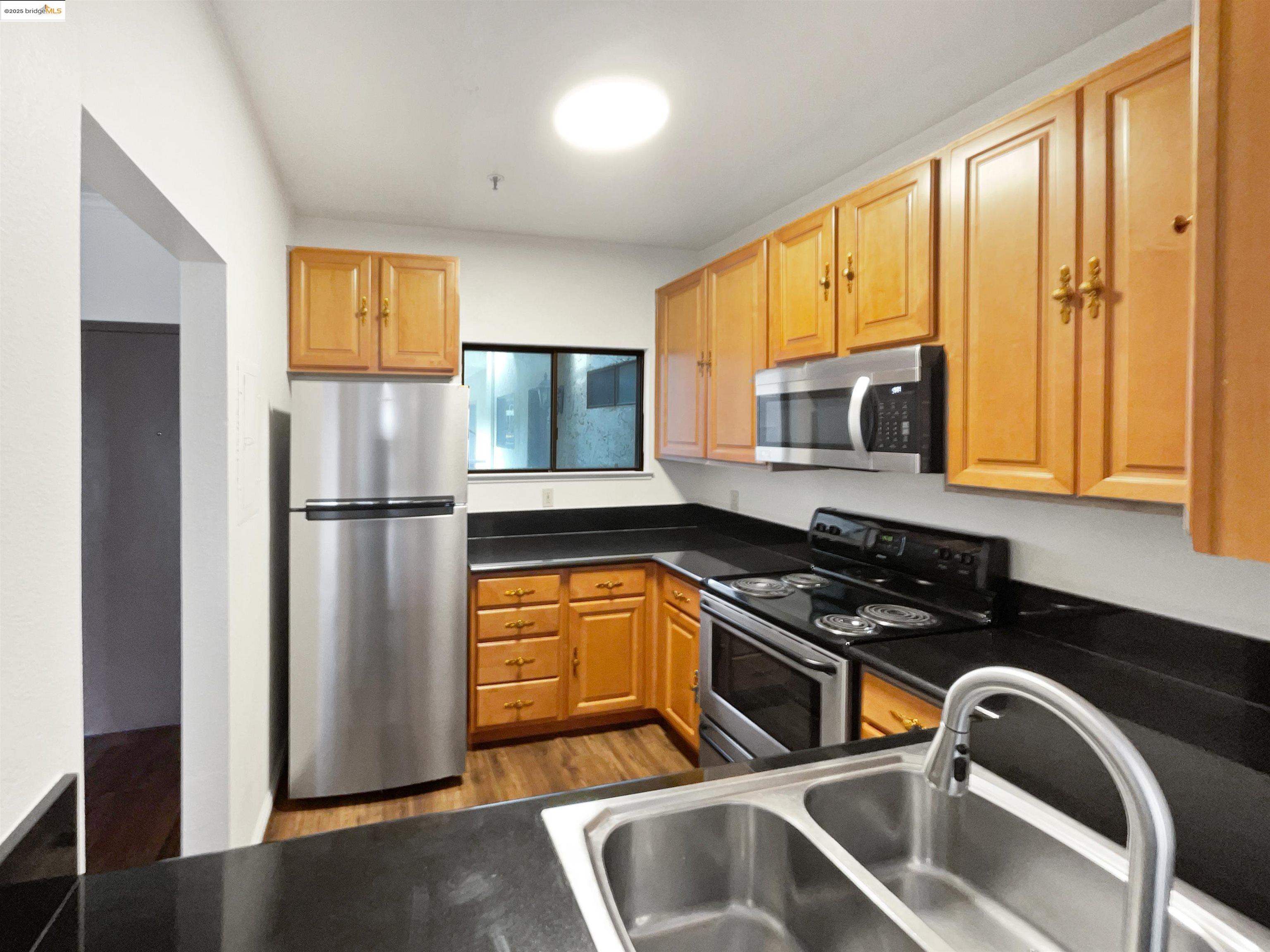 Detail Gallery Image 9 of 18 For 2200 Agnew Rd #212,  Santa Clara,  CA 95054 - 2 Beds | 2 Baths