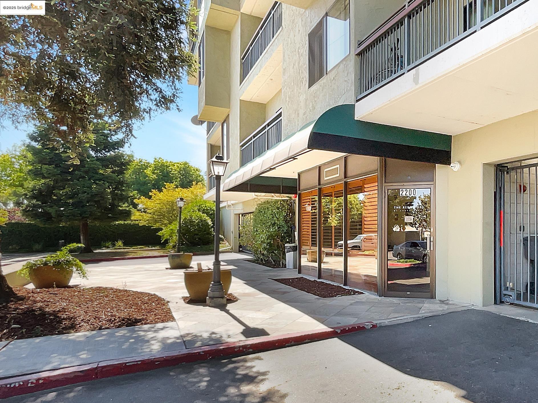 Detail Gallery Image 9 of 20 For 2200 Agnew Rd #212,  Santa Clara,  CA 95054 - 2 Beds | 2 Baths