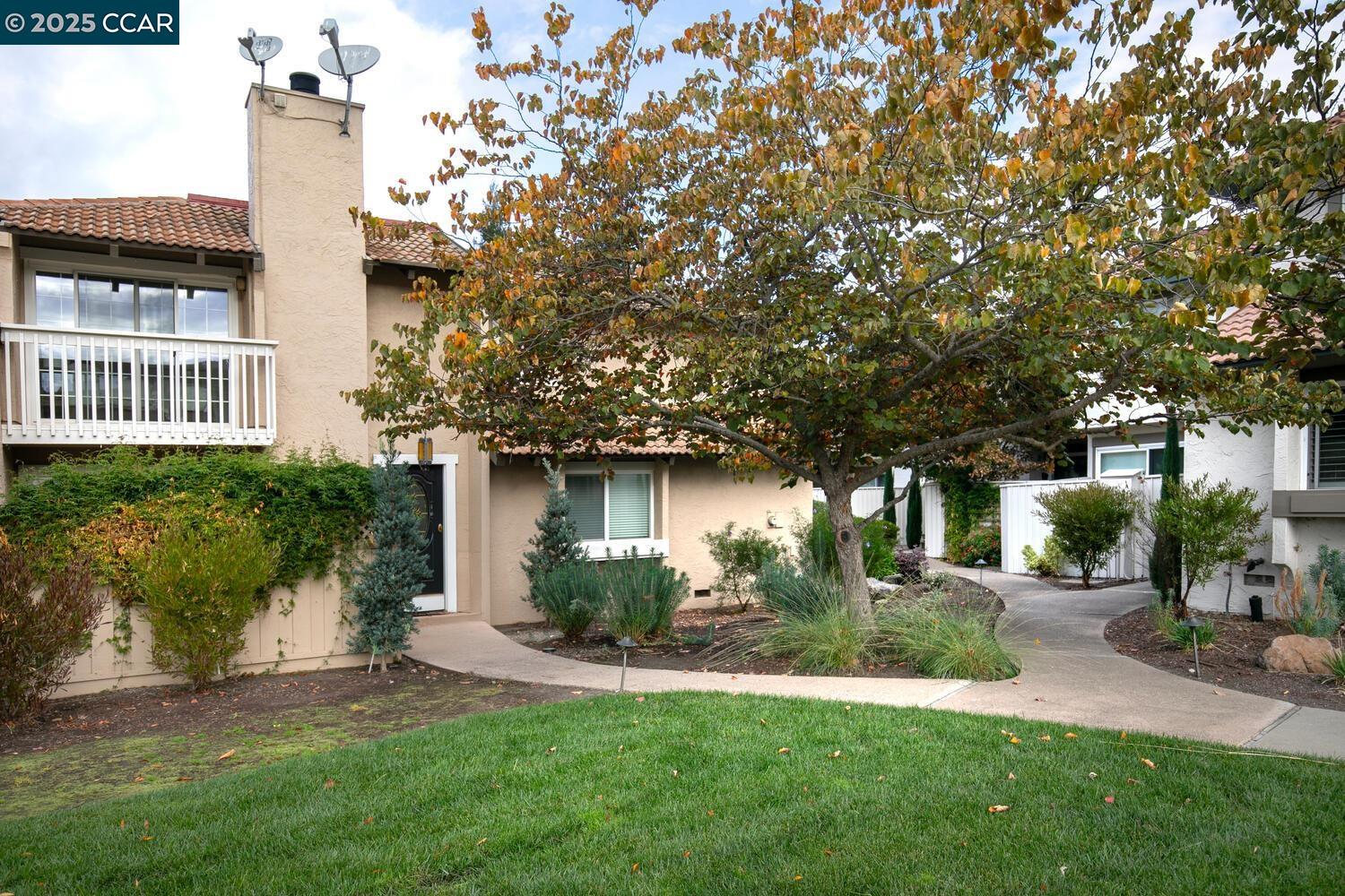 More Details about MLS # 41082492 : 1419 CAMINO PERAL