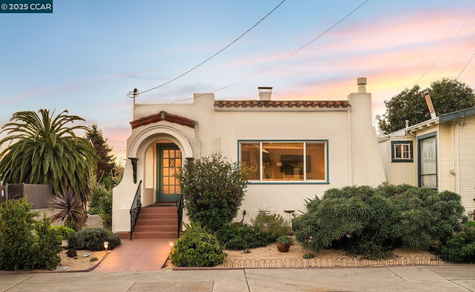 Detail Gallery Image 1 of 1 For 2828 San Jose Ave, Alameda,  CA 94501 - 2 Beds | 1 Baths