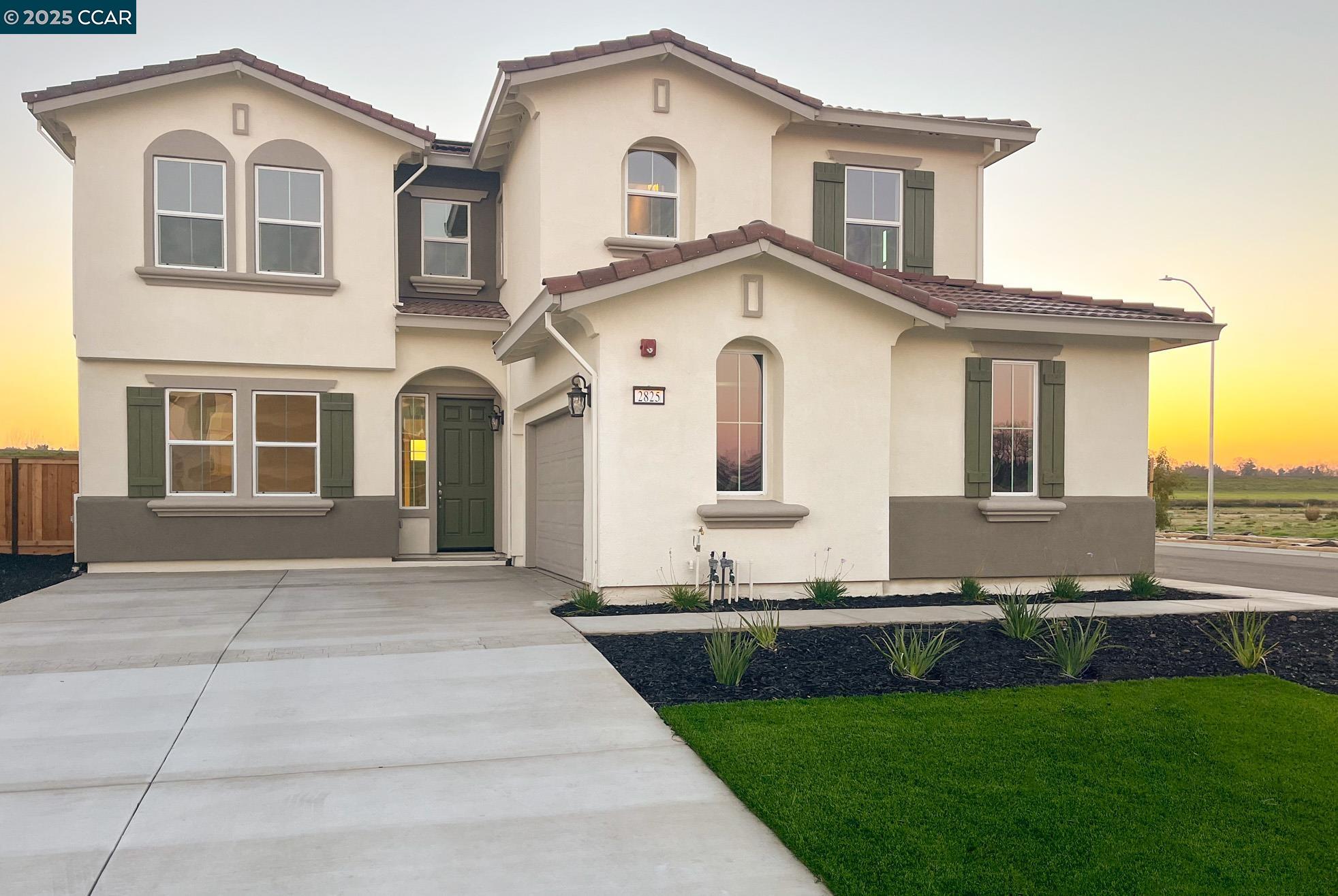 Front Image Thumbnail for CC41082527