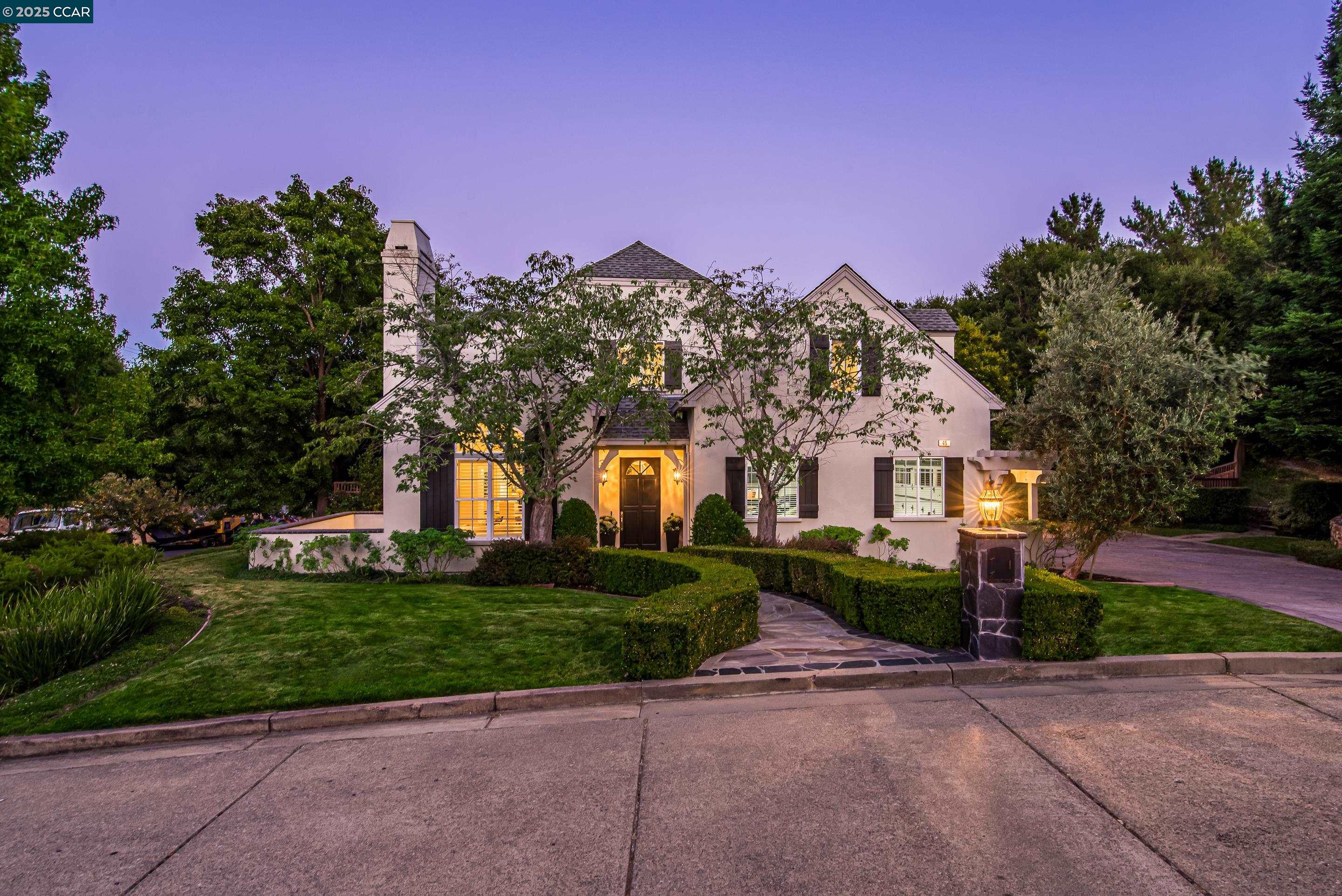 Detail Gallery Image 1 of 1 For 45 Laird Dr, Moraga,  CA 94556 - 4 Beds | 3/2 Baths