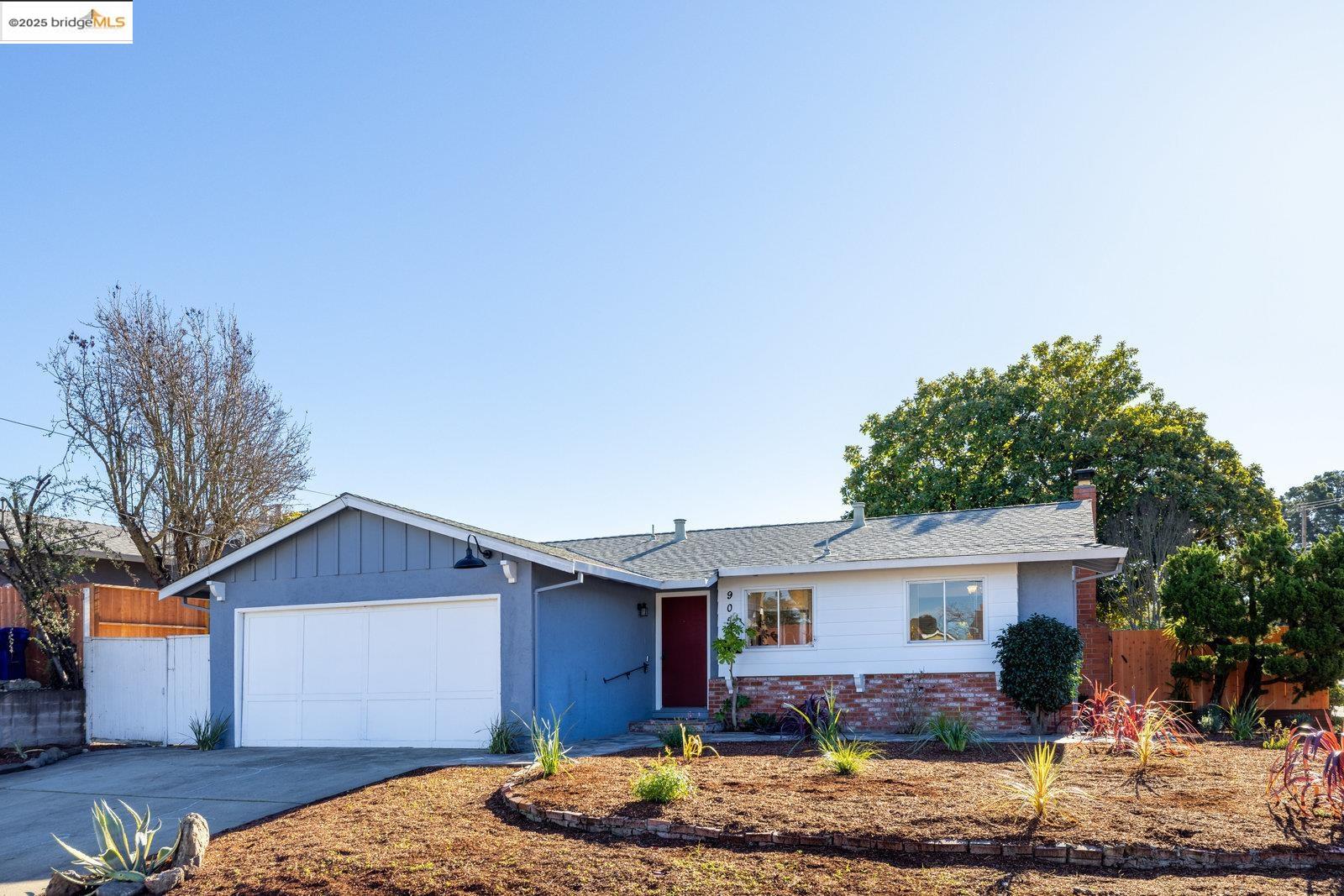 Detail Gallery Image 1 of 1 For 905 Tara Hills Dr, Pinole,  CA 94564 - 4 Beds | 2 Baths