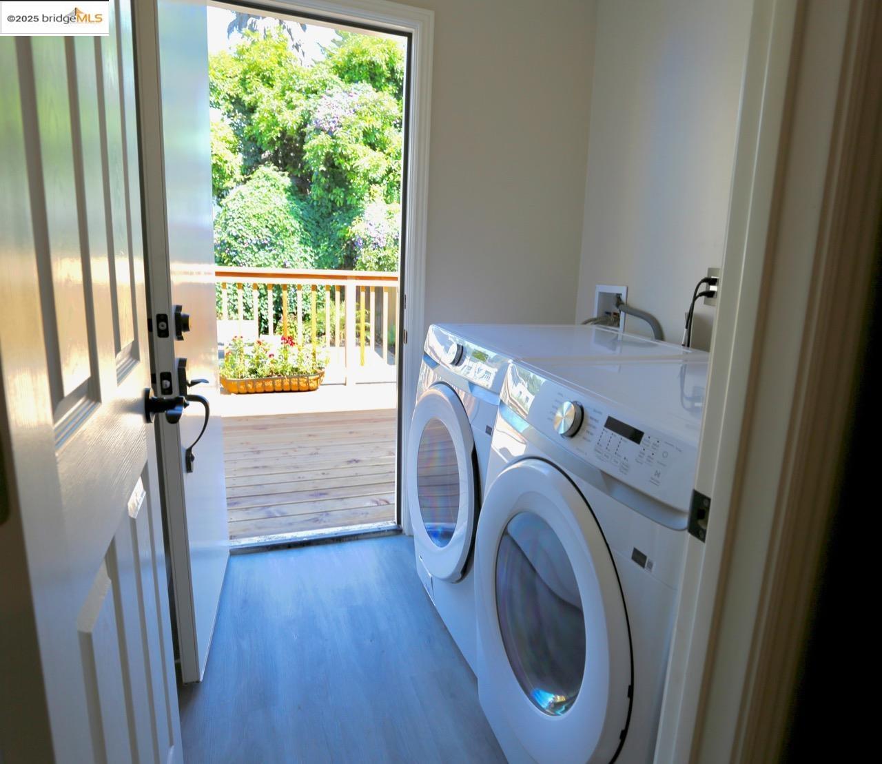 2594 Fruitvale Ave, Oakland, California 94601, 2 Bedrooms Bedrooms, 4 Rooms Rooms,1 BathroomBathrooms,Residential,For Sale,2594 Fruitvale Ave,41082569