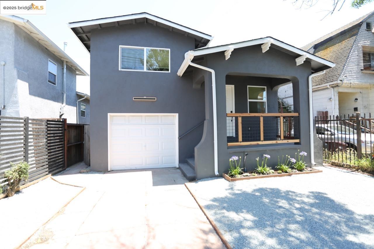2594 Fruitvale Ave, Oakland, California 94601, 2 Bedrooms Bedrooms, 4 Rooms Rooms,1 BathroomBathrooms,Residential,For Sale,2594 Fruitvale Ave,41082569