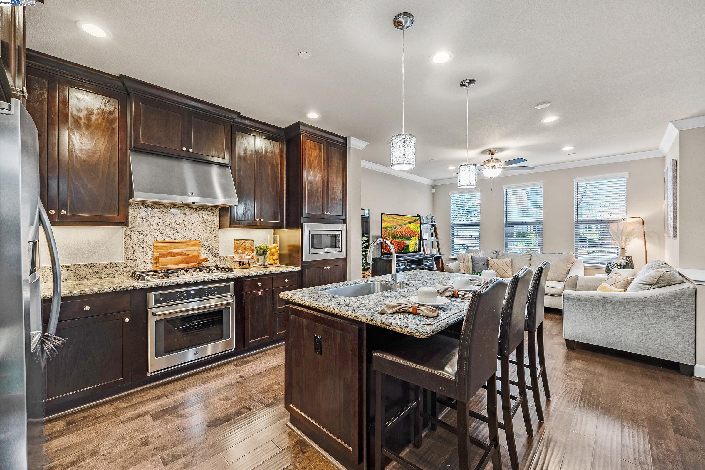 Photo #5: 41082584 Listing 