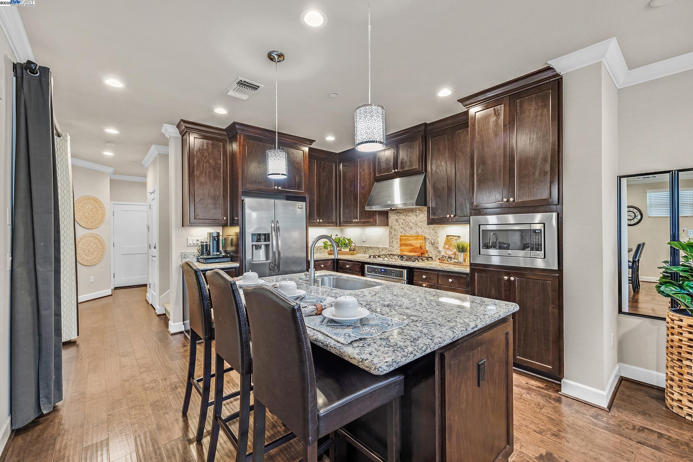 Photo #6: 41082584 Listing 