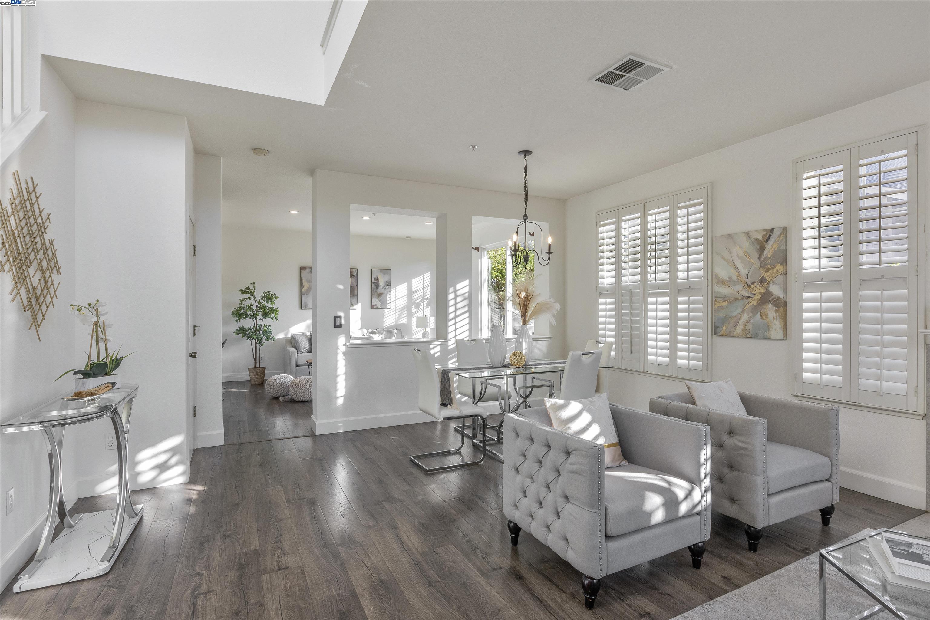Photo #6: 41082607 Listing 