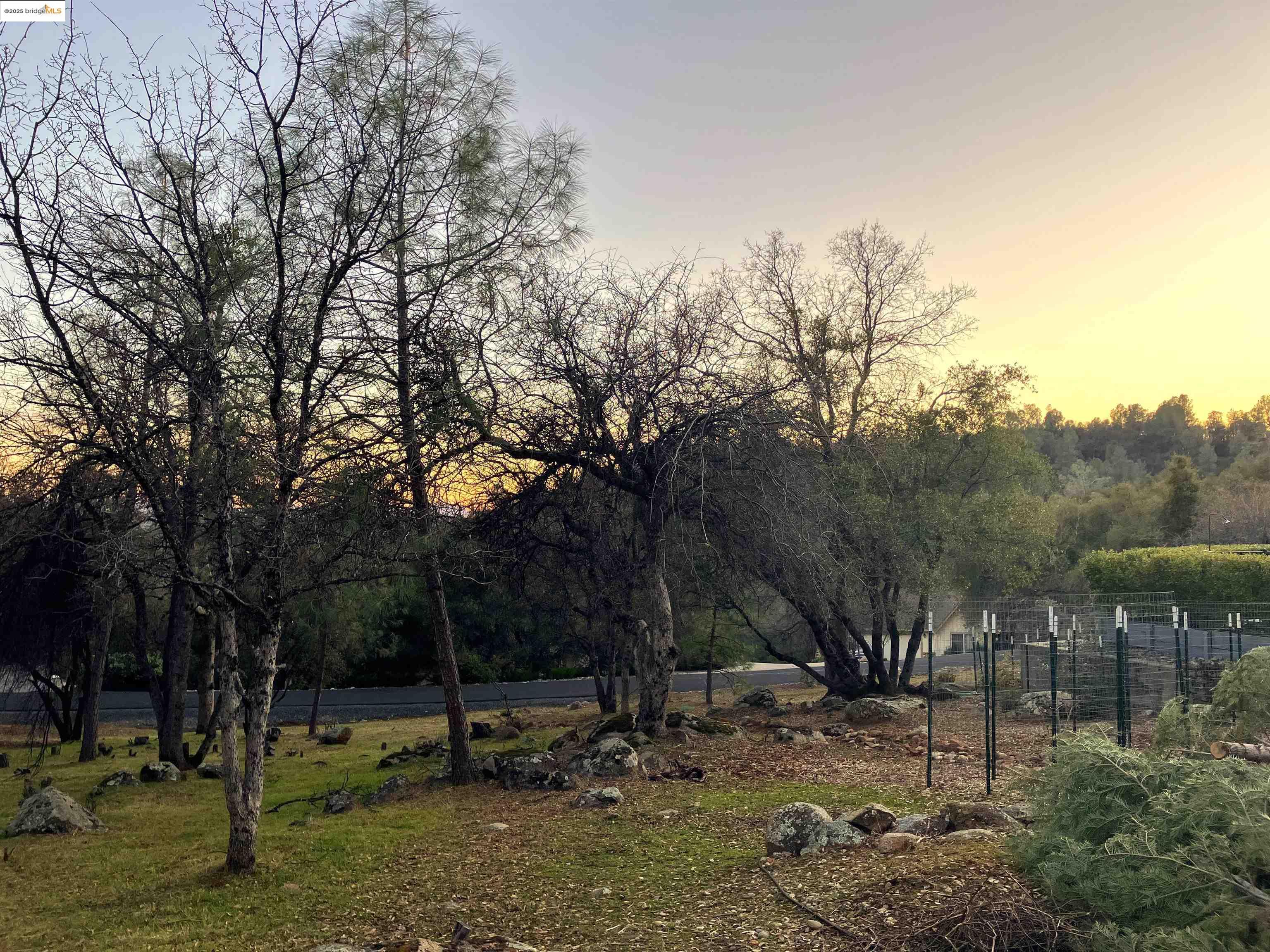 Detail Gallery Image 3 of 11 For 13965 Stanton Circle, Sonora,  CA 95370-0000 - – Beds | – Baths