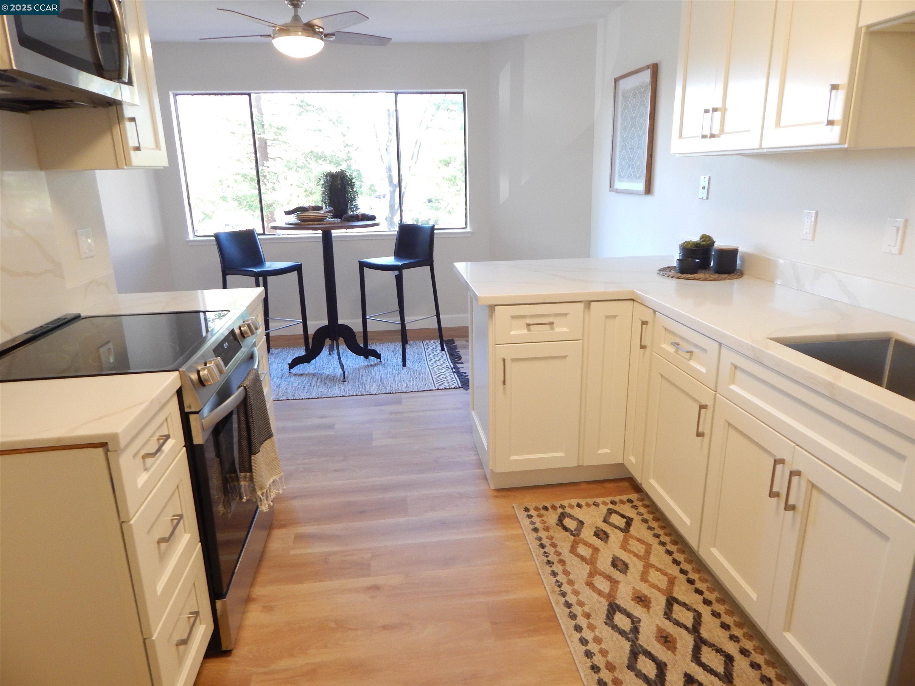 Detail Gallery Image 1 of 1 For 5095 Valley Crest Dr #312,  Concord,  CA 94521 - 3 Beds | 2 Baths