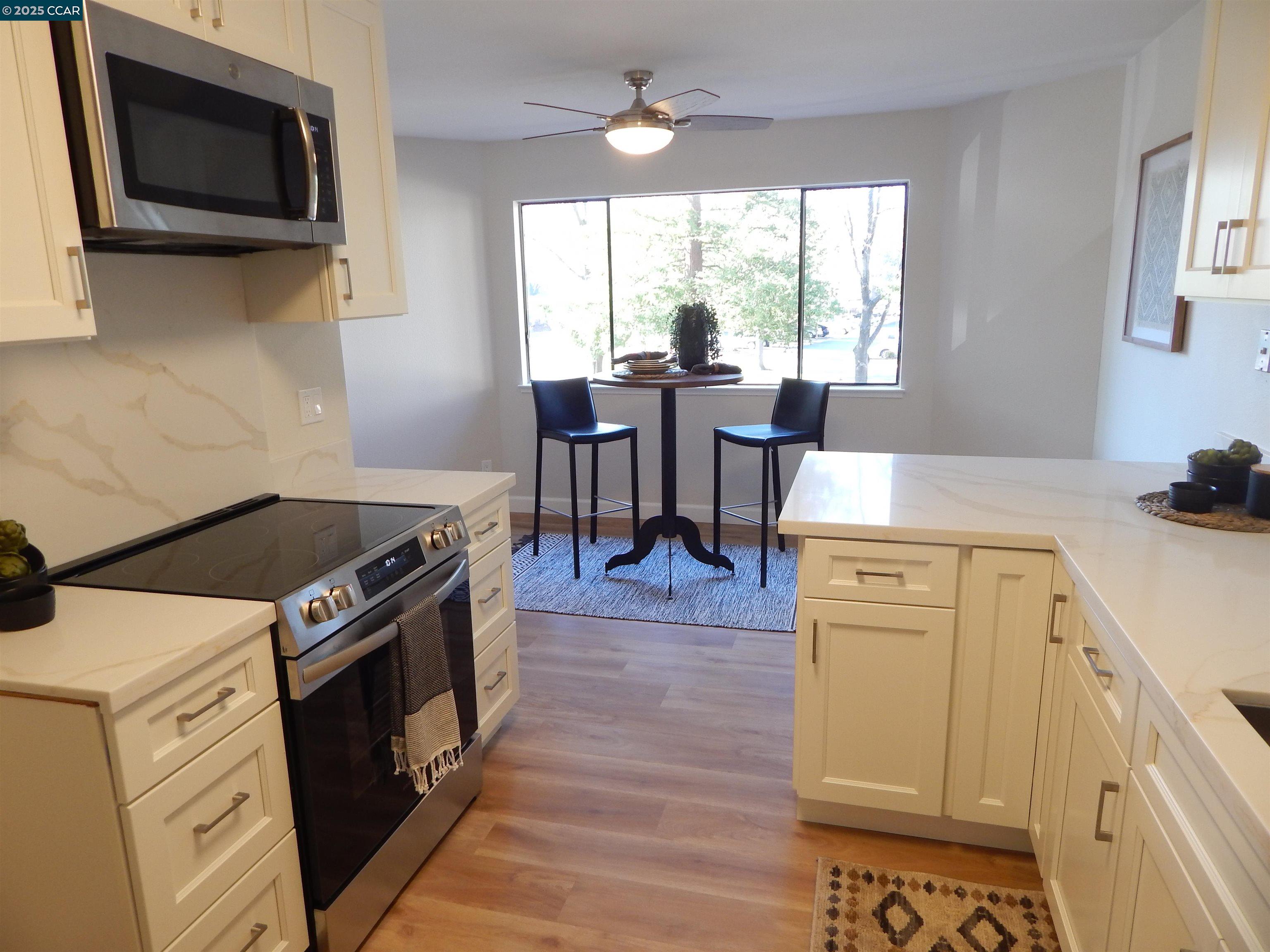 Photo #2: 41082662 Listing 