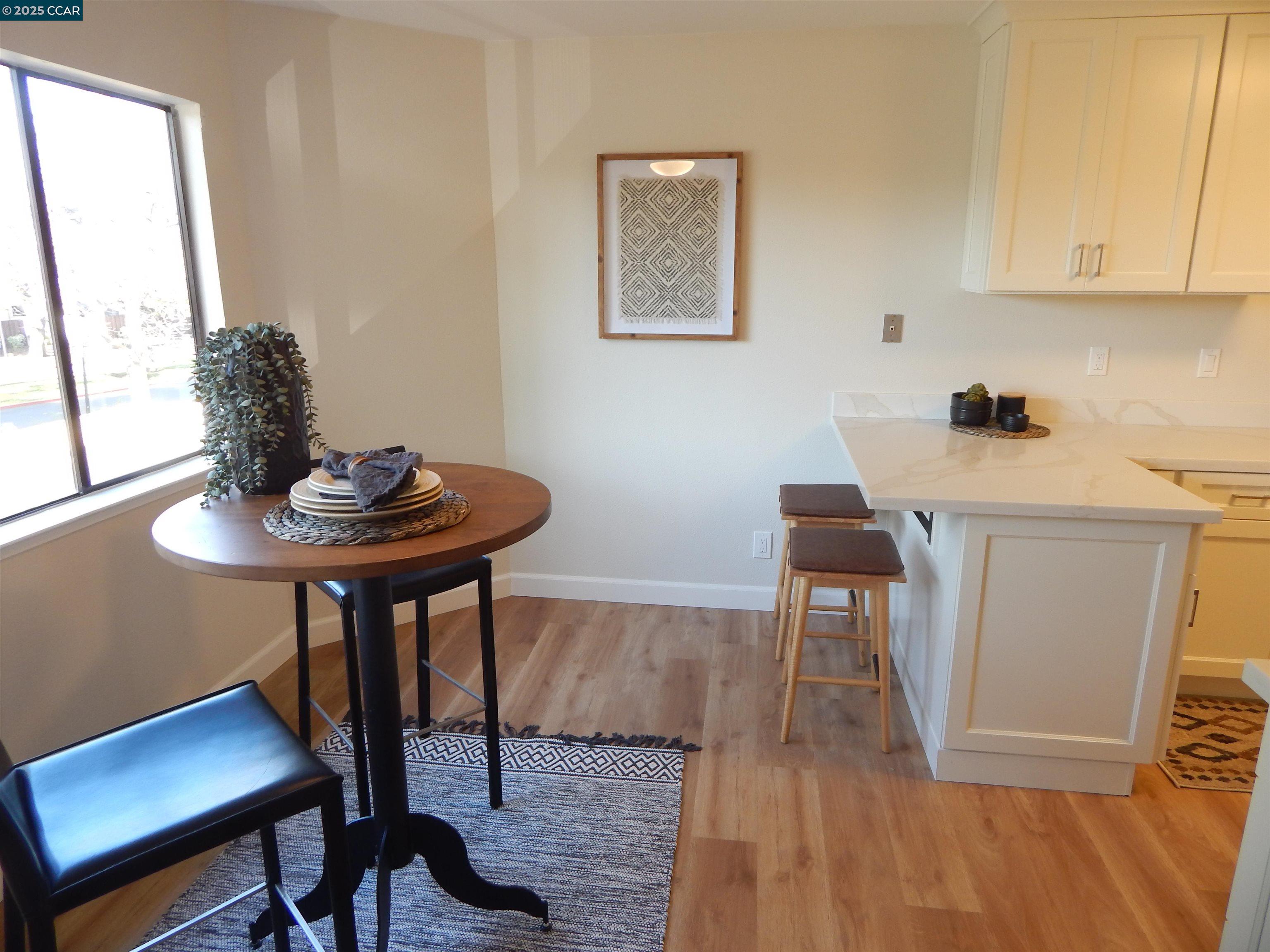 Photo #5: 41082662 Listing 