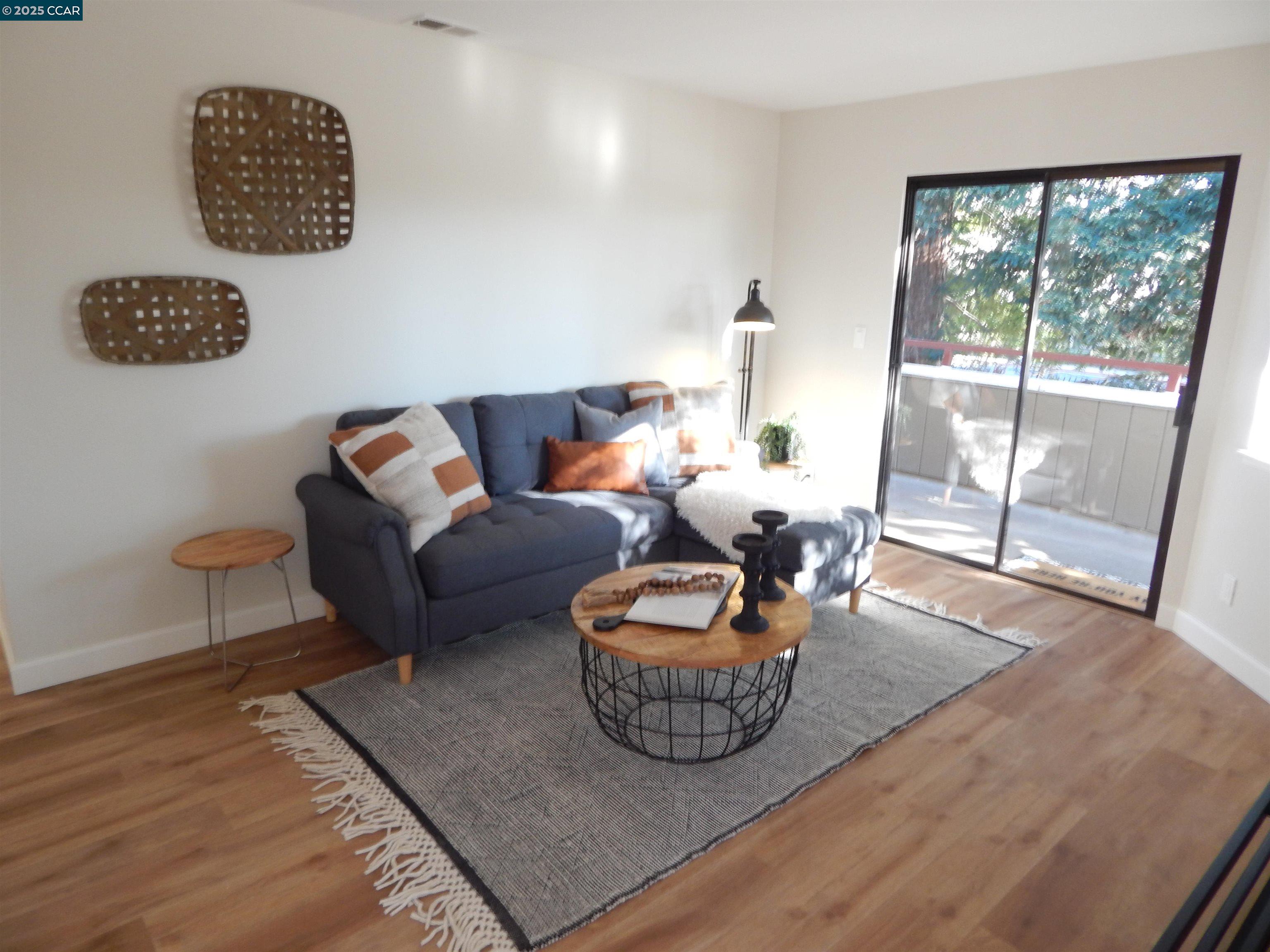 Photo #6: 41082662 Listing 