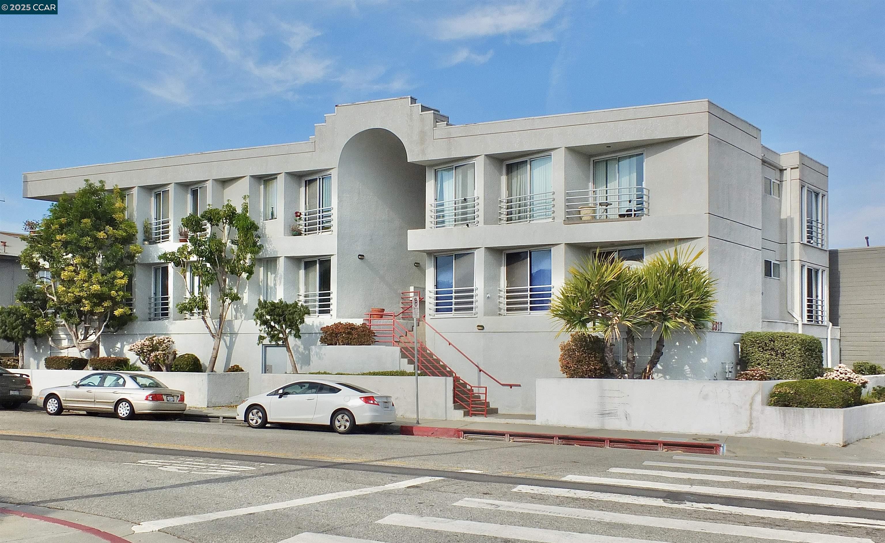 Detail Gallery Image 1 of 1 For 2317 S Pacific Ave #3,  –,  CA 90731 - 2 Beds | 2 Baths