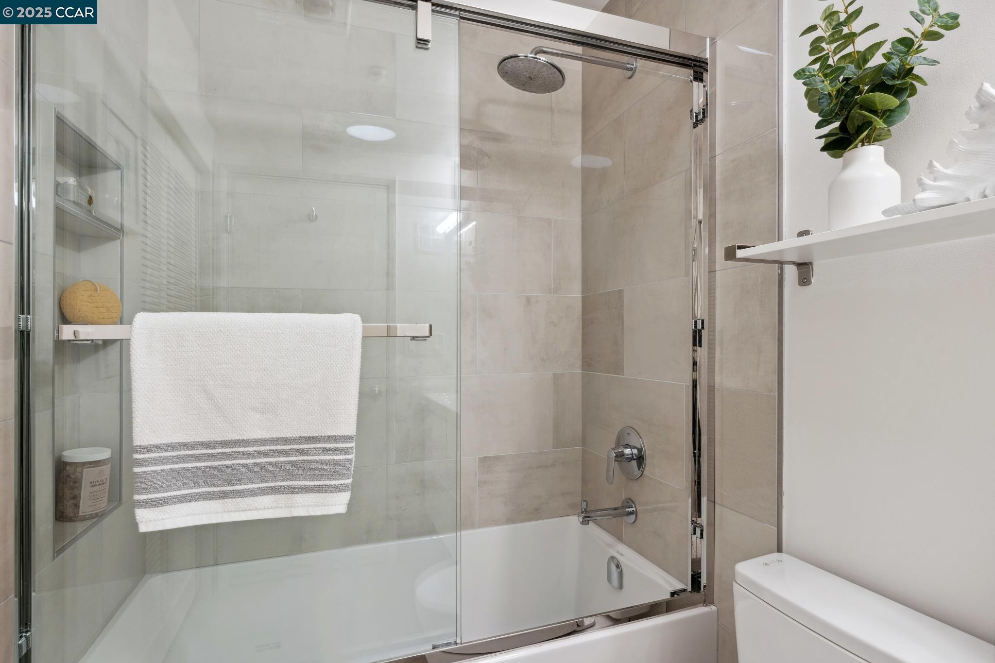 Photo #25: 41082704 Listing: Photo #25