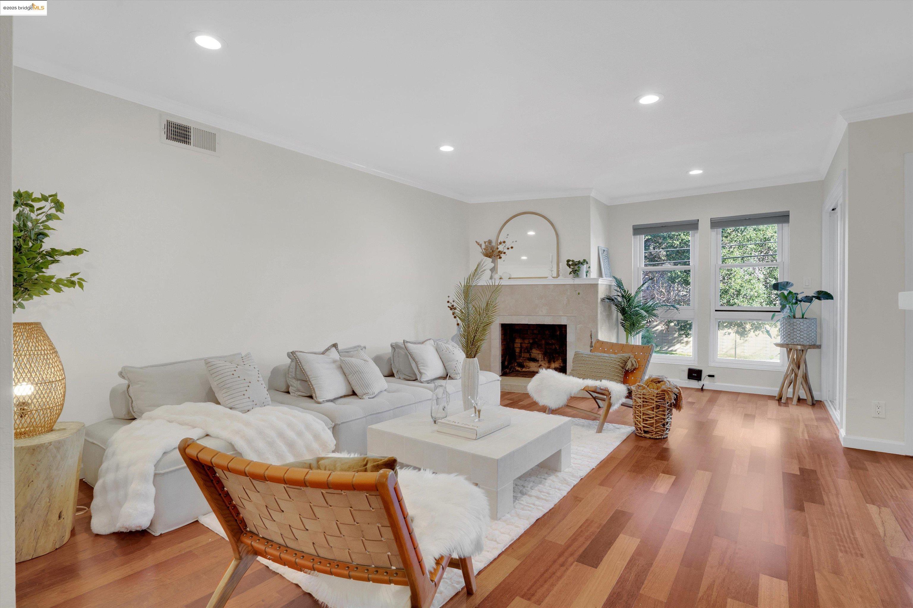Photo #3: 41082711 Listing 