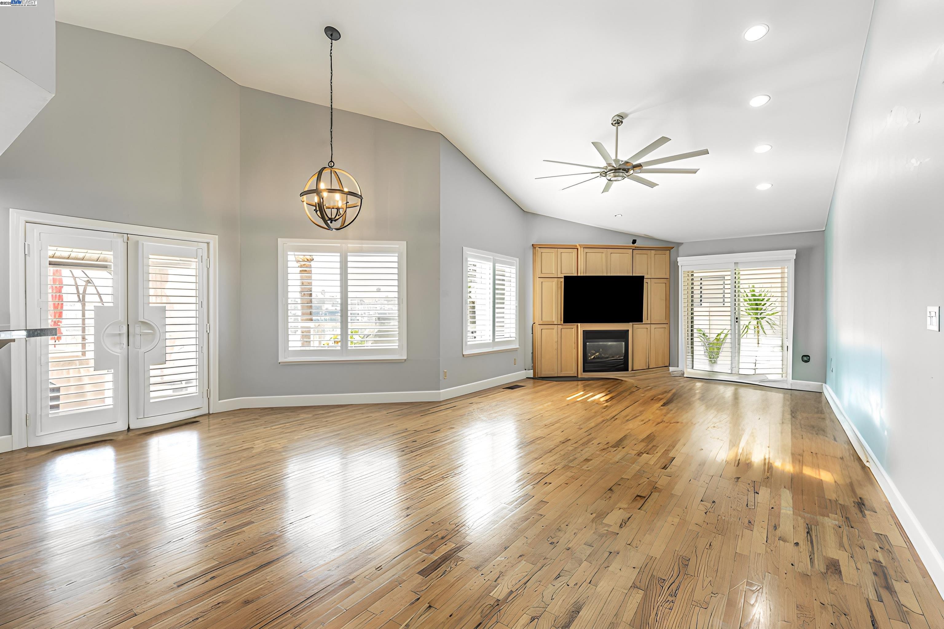 Detail Gallery Image 5 of 27 For 2256 Cove Ct, Discovery Bay,  CA 94505 - 3 Beds | 2 Baths