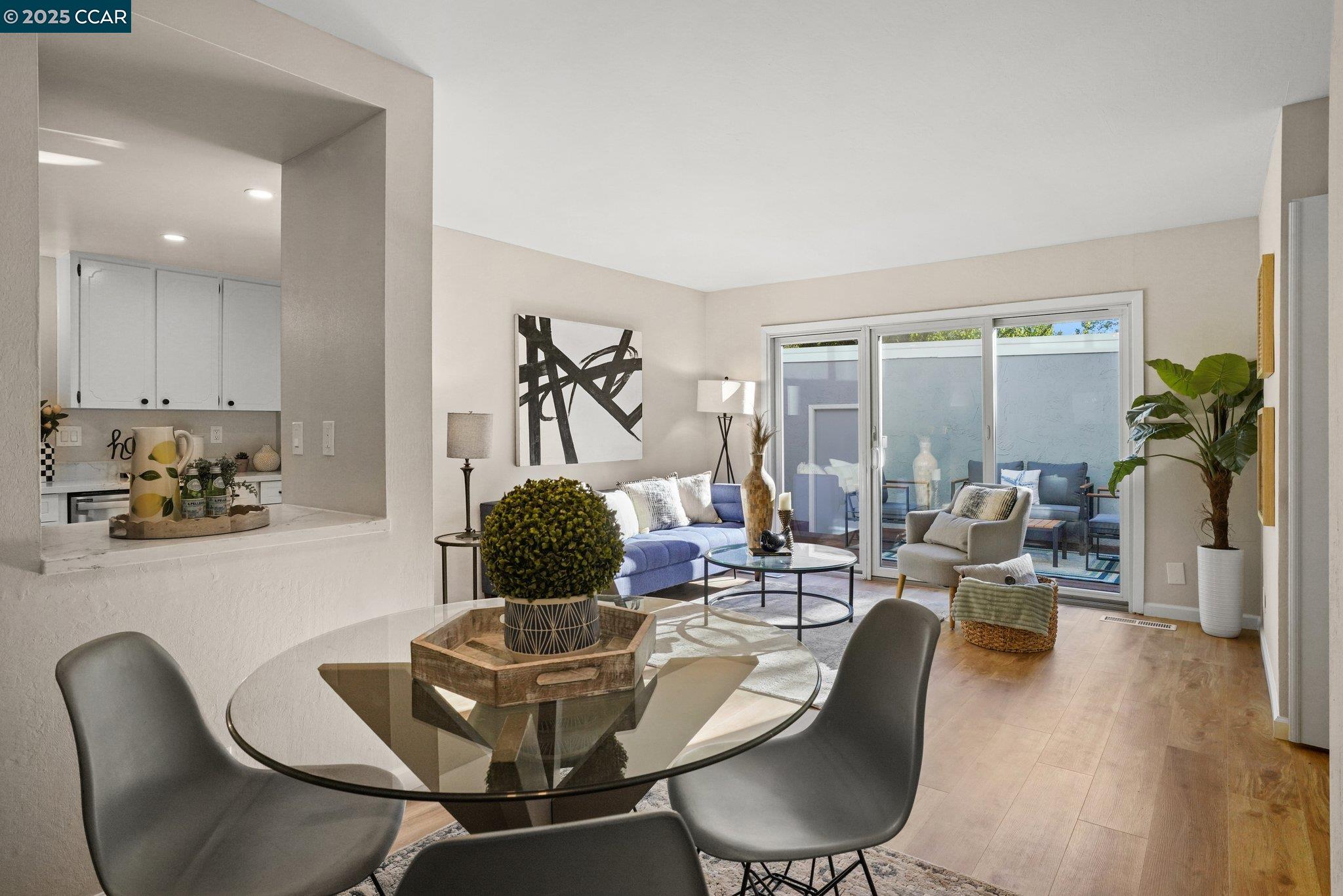 Photo #5: 41082720 Listing 
