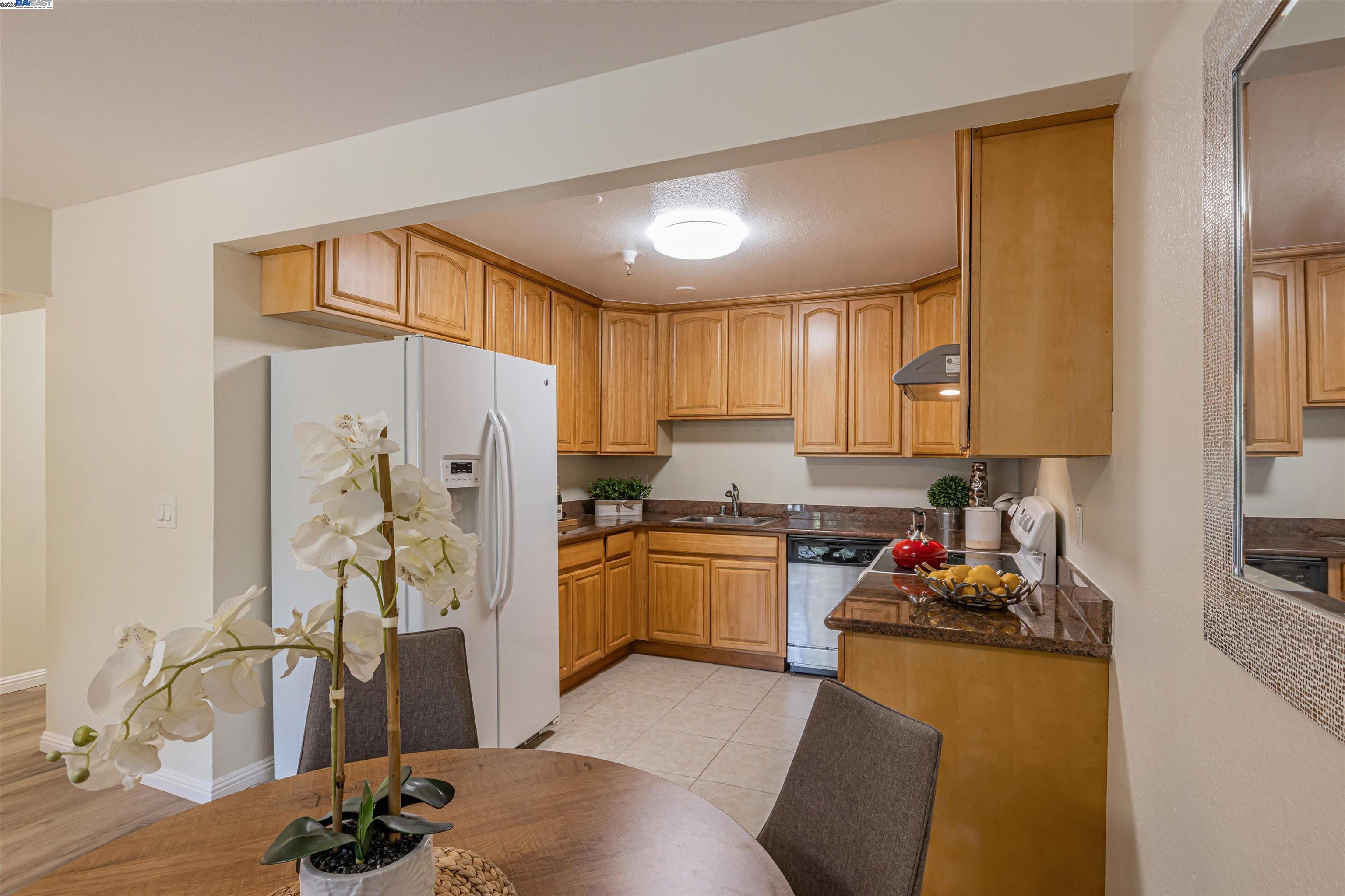 Photo #8: 41082744 Listing: Photo #8