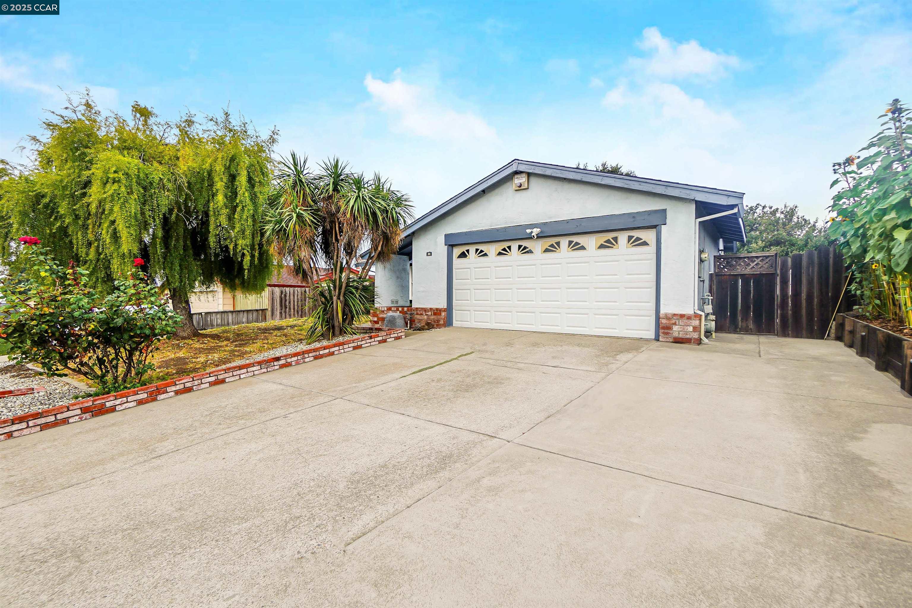 Detail Gallery Image 1 of 1 For 999 Seascape Cir, Rodeo,  CA 94572 - 3 Beds | 2 Baths