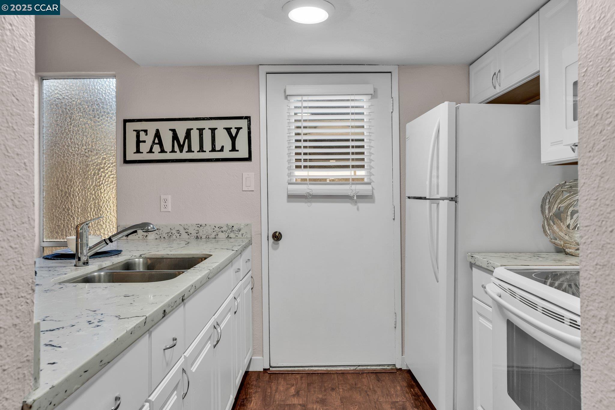 Photo #4: 41082758 Listing 