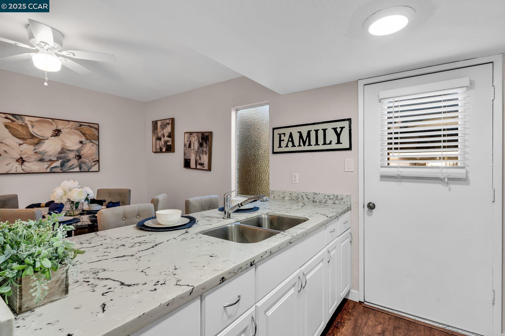Photo #5: 41082758 Listing 