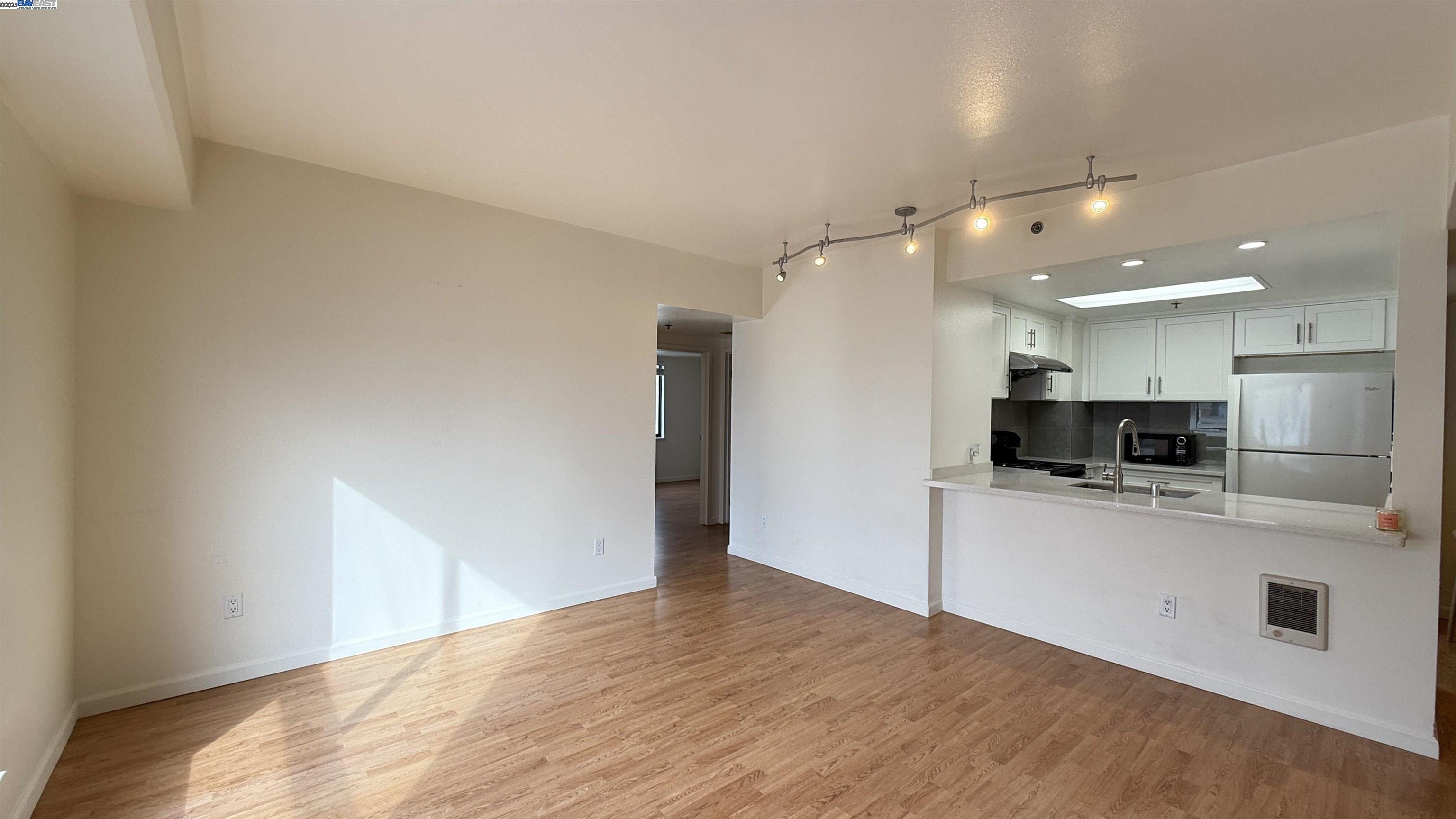 Photo #6: 41082785 Listing 