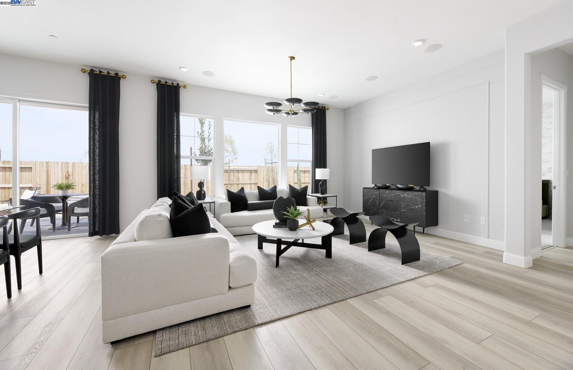 Detail Gallery Image 1 of 1 For Spanish Oak Ave, Manteca,  CA 95337 - 4 Beds | 3 Baths