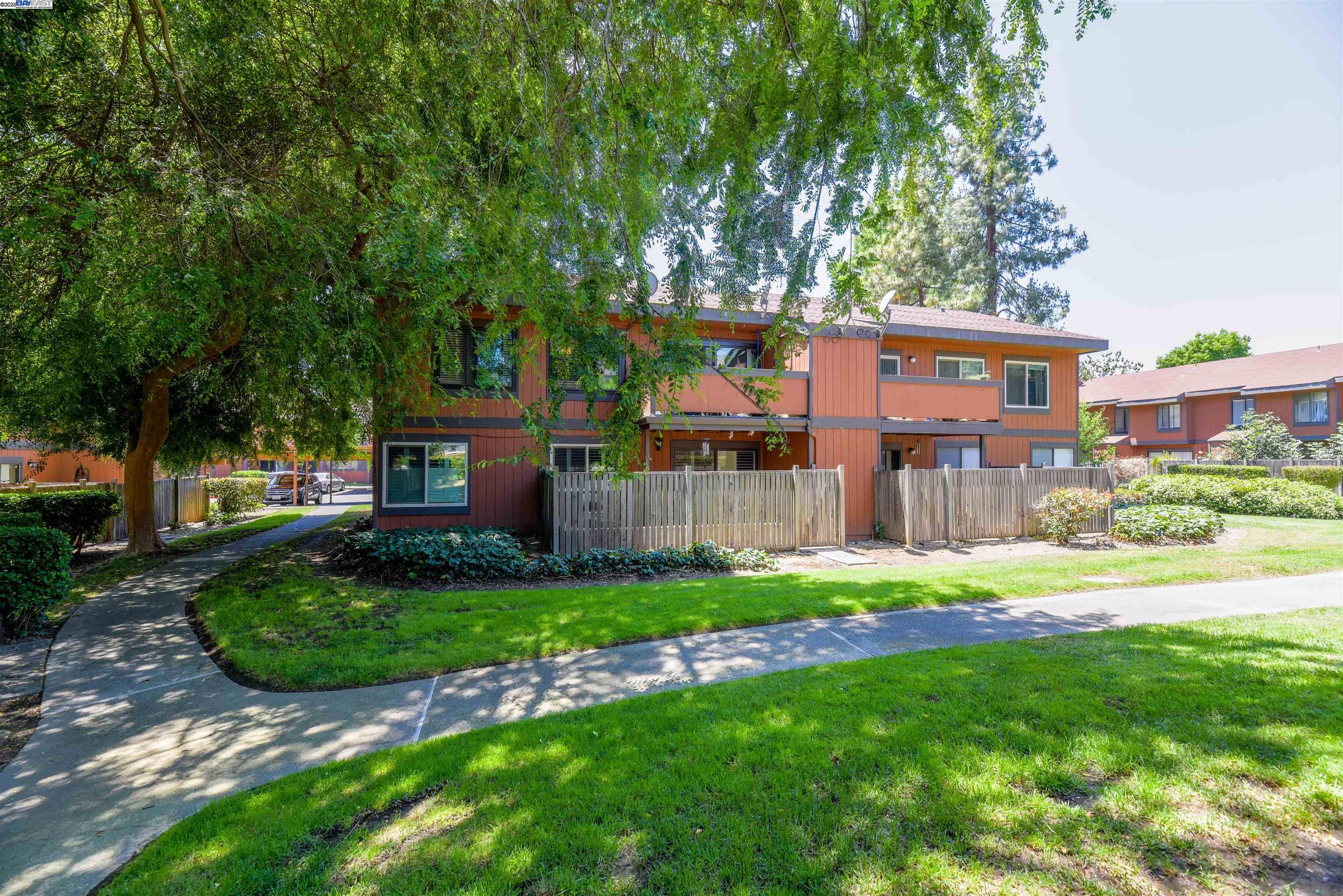 Photo #2: 41082820 Listing 