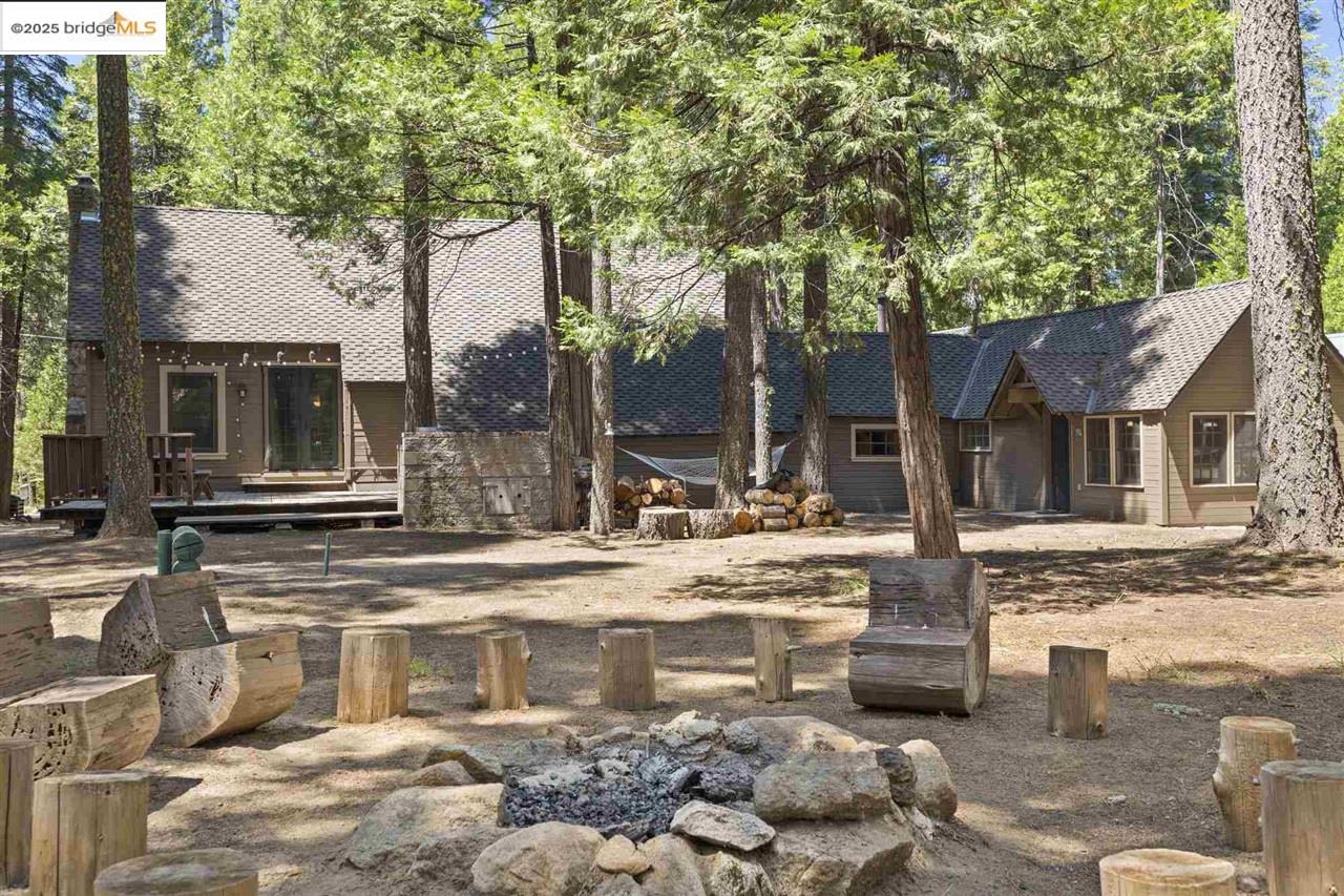 Detail Gallery Image 1 of 47 For 126 Rustic Rd., Pinecrest,  CA 95364 - 4 Beds | 3 Baths