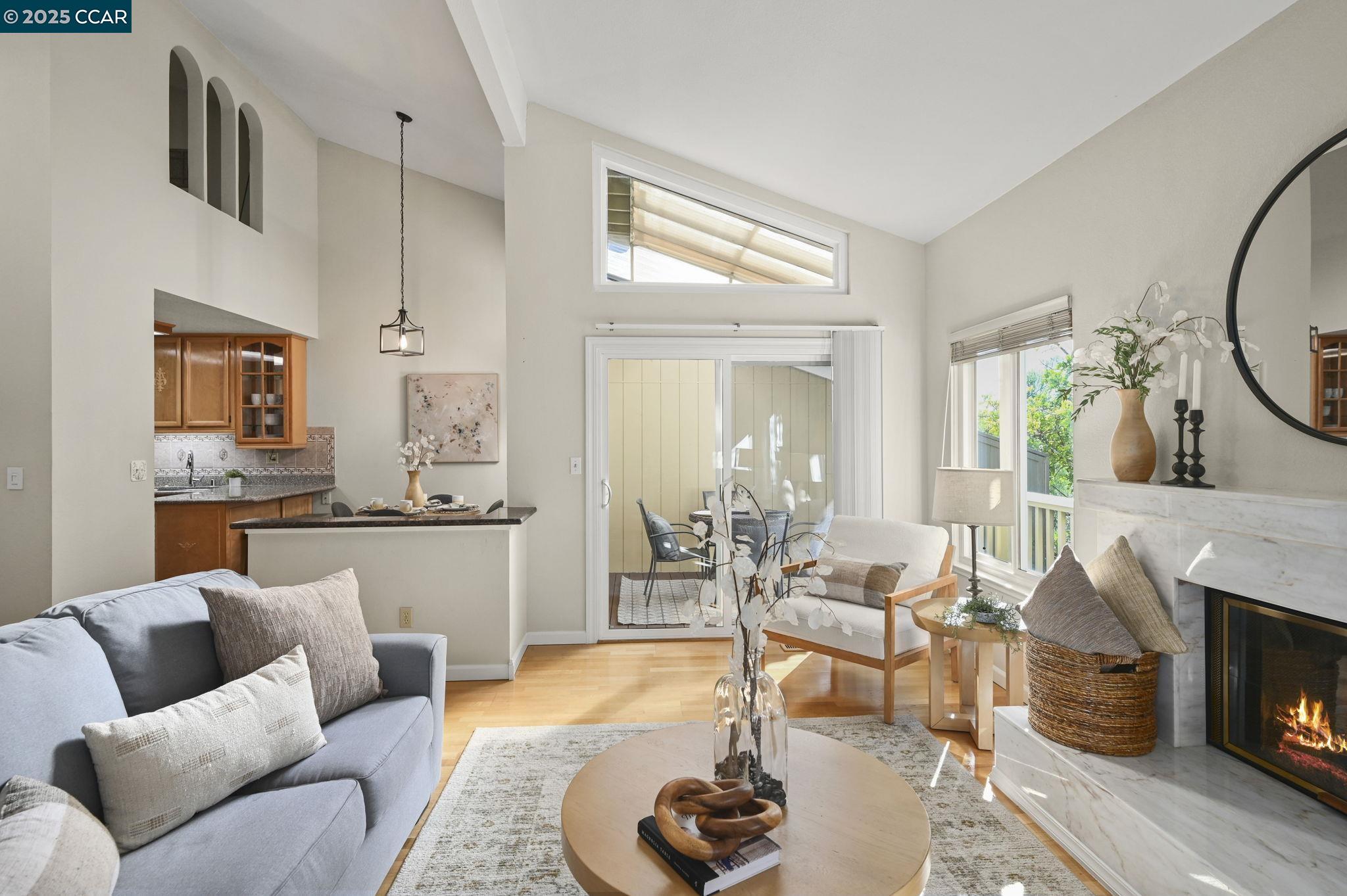 Photo #5: 41082835 Listing 