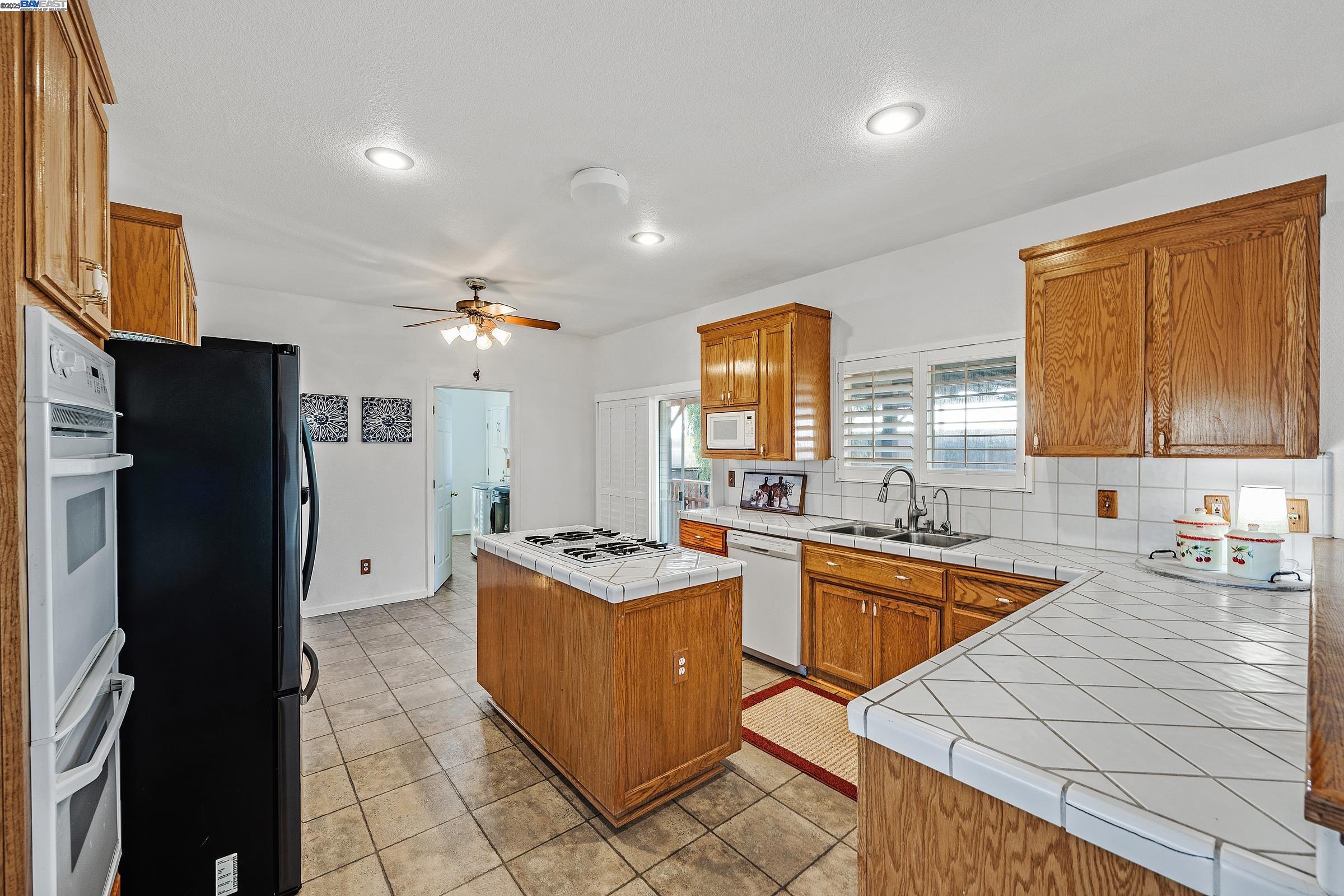 Detail Gallery Image 13 of 60 For 21021 Reeve Rd, Tracy,  CA 95304 - 4 Beds | 2/1 Baths